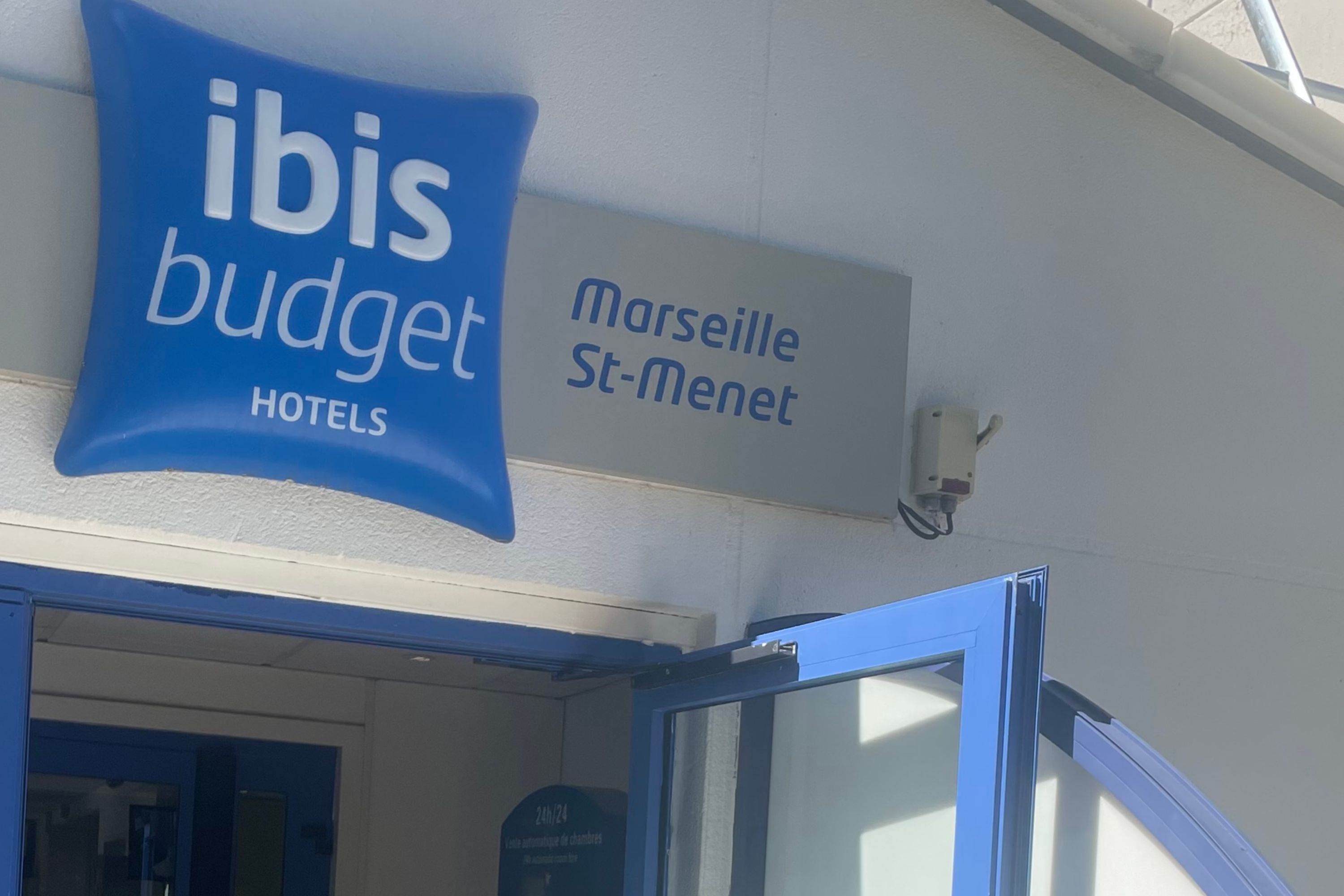 ibis budget Marseille St-Menet Entrance