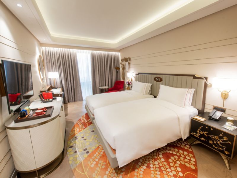 Elegant Twin Room at Admiral Hotel Manila - MGallery