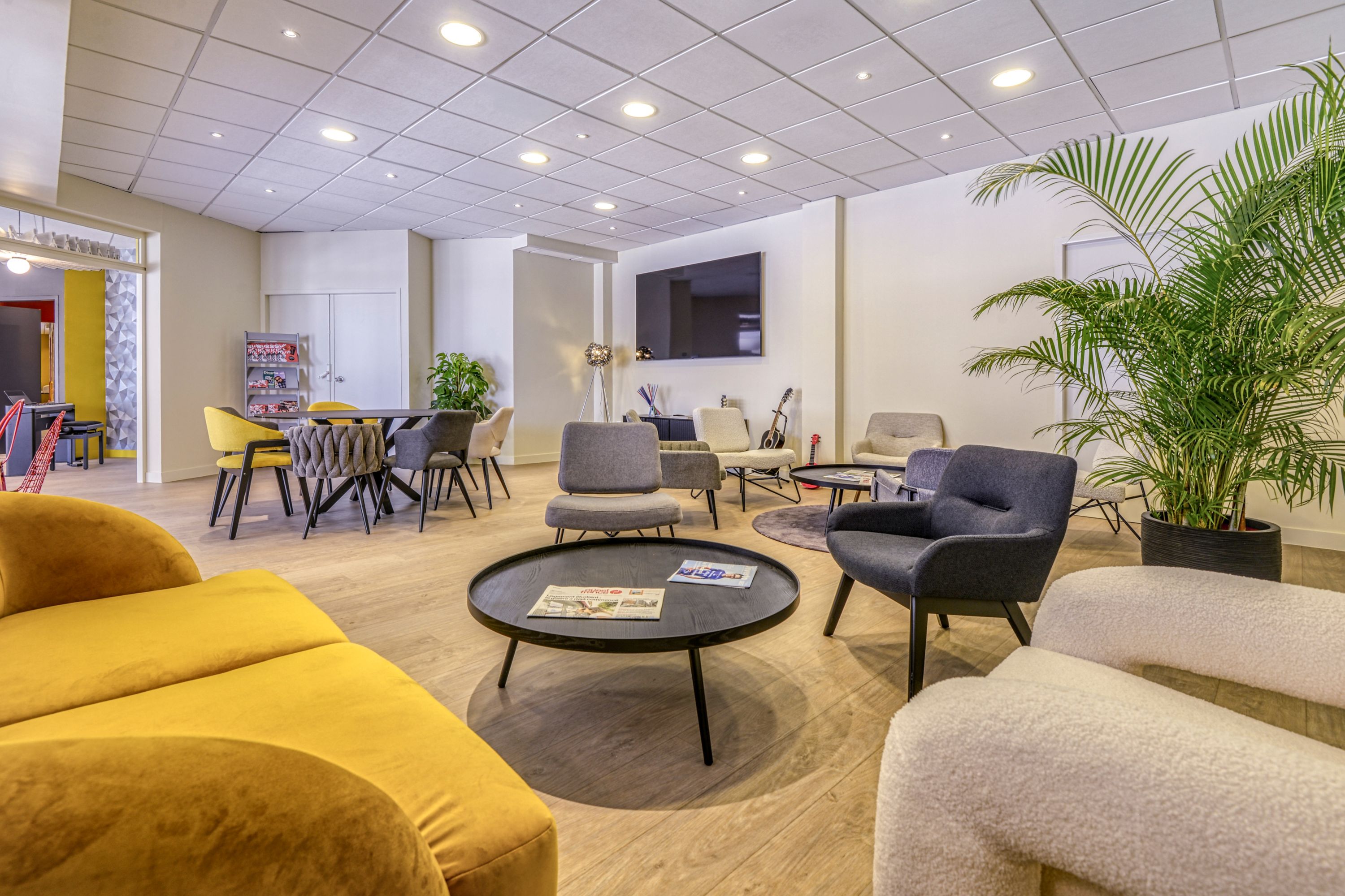 ibis Cholet - France