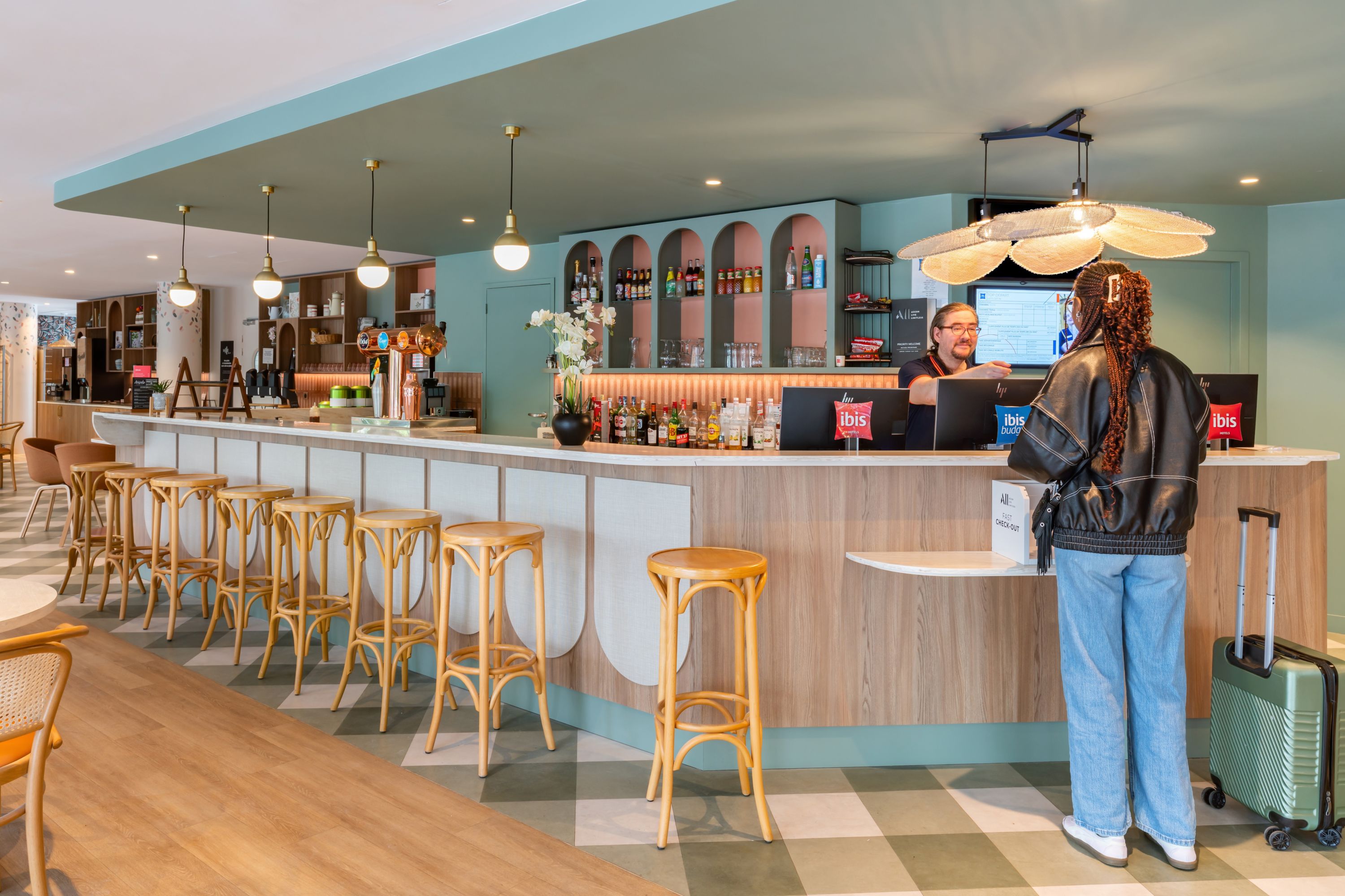 ibis Marne la Vallée: Guest at Check-in