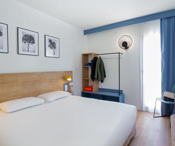 ibis Styles Aubagne Gemenos - France
