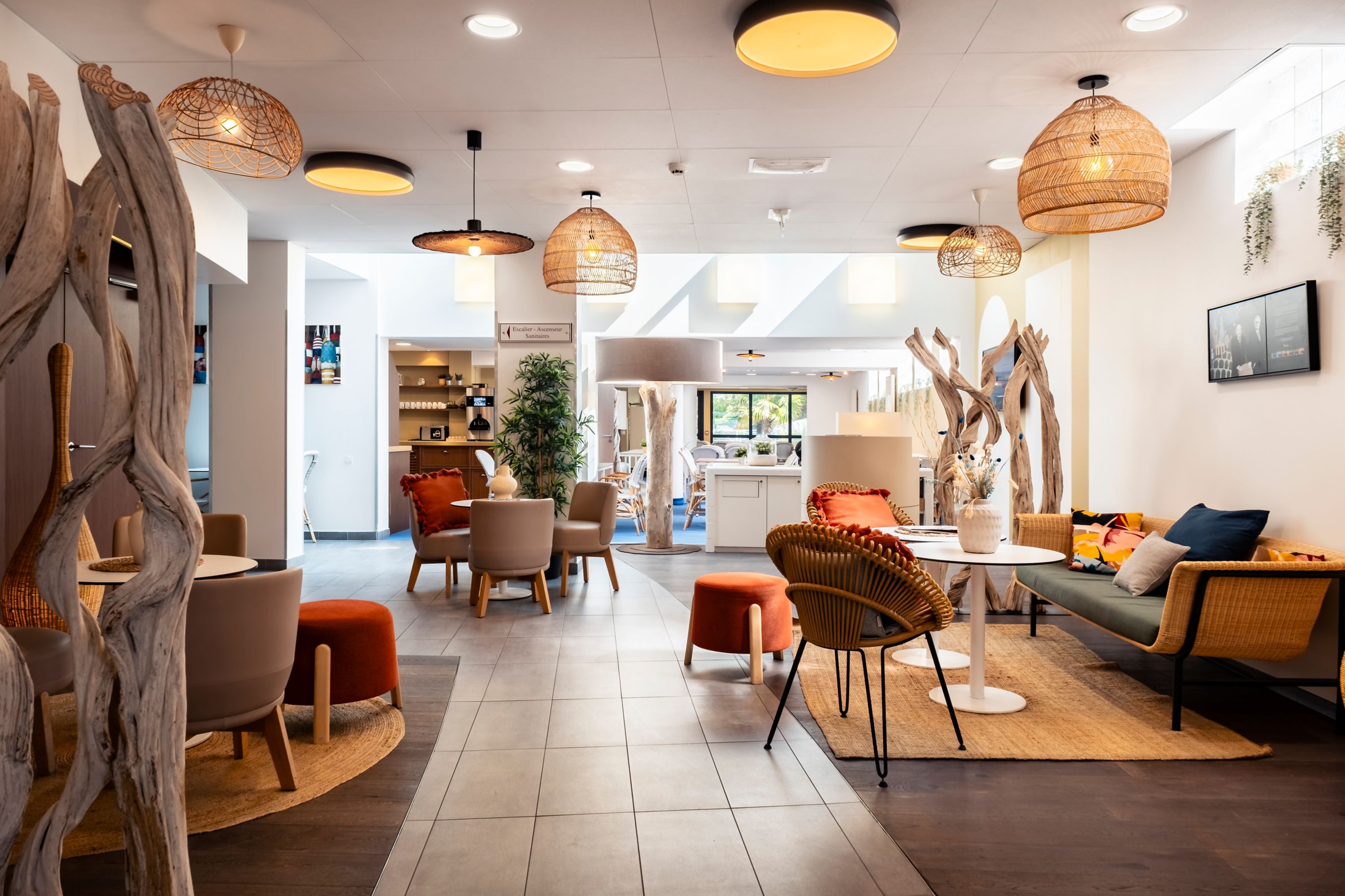 Inviting Accor Hotel Lobby