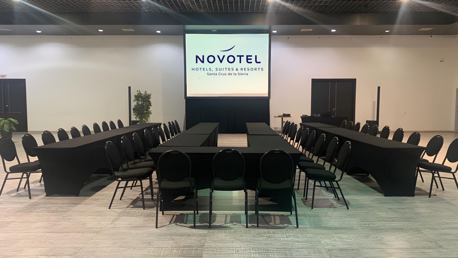 novotel santa cruz de la sierra