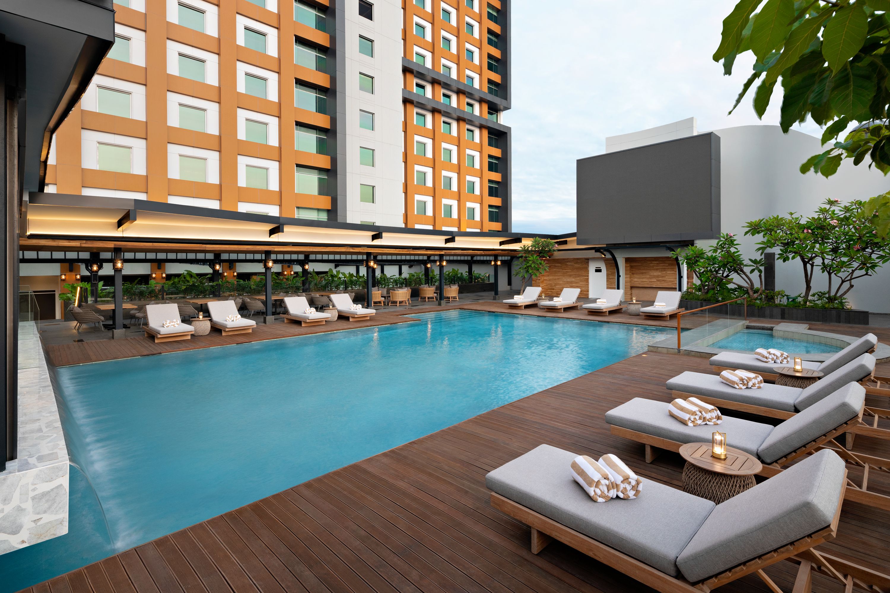 Mövenpick Hotel Jakarta City Centre - Indonesia