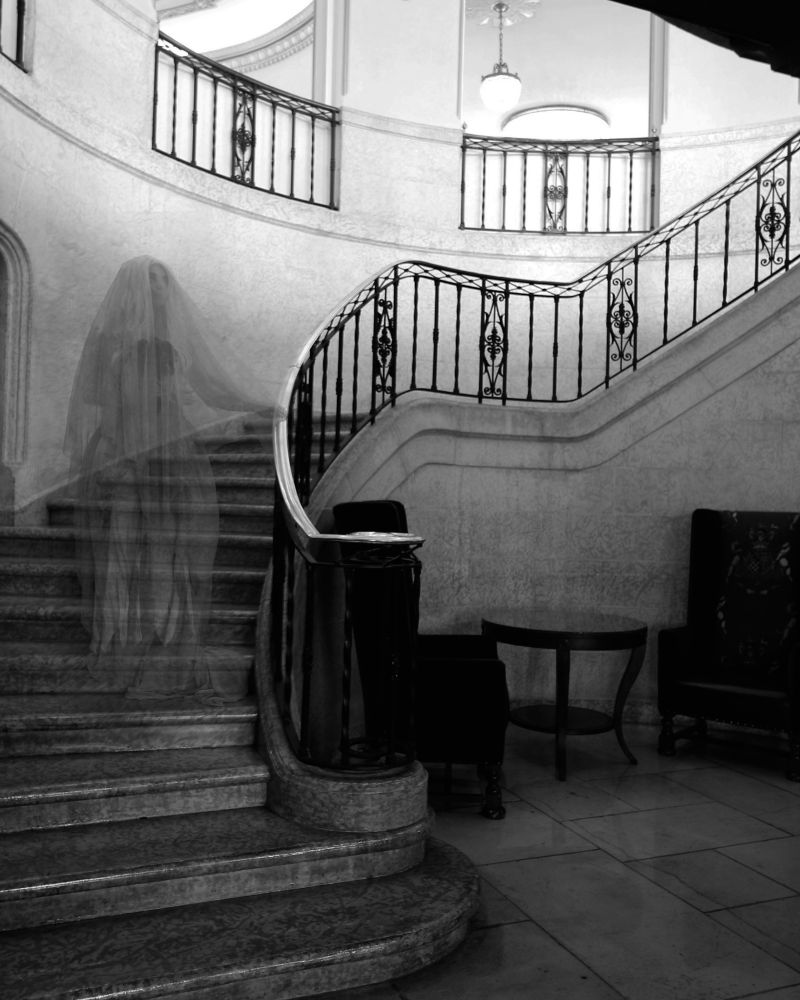 Is the Fairmont Banff Springs haunted?