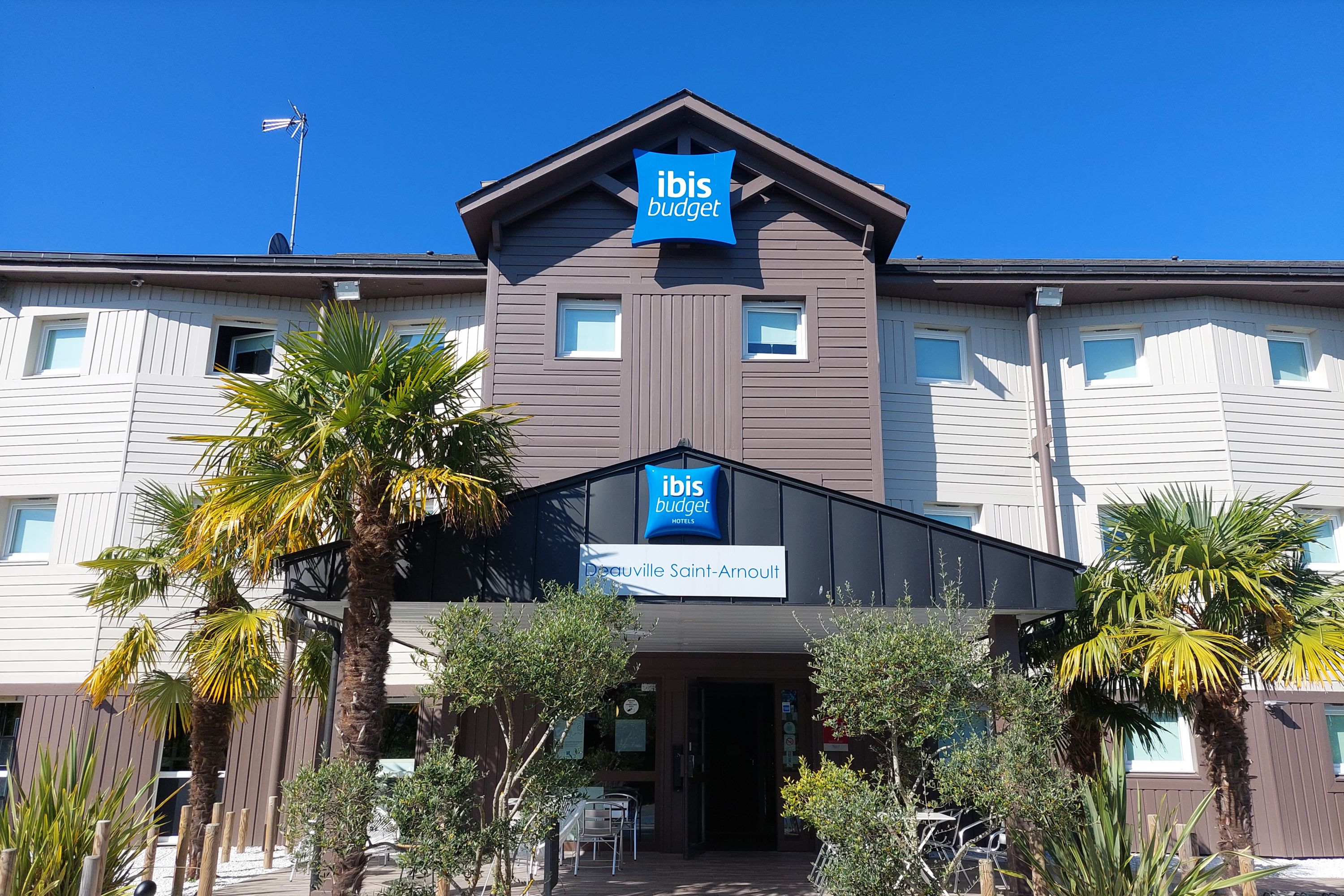 ibis budget Hotel Facade in Deauville Saint-Arnoult