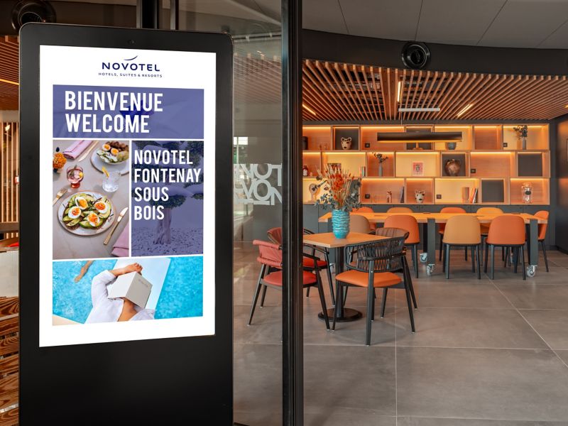 Welcome to Novotel Fontenay Sous Bois: Modern Hotel Interior