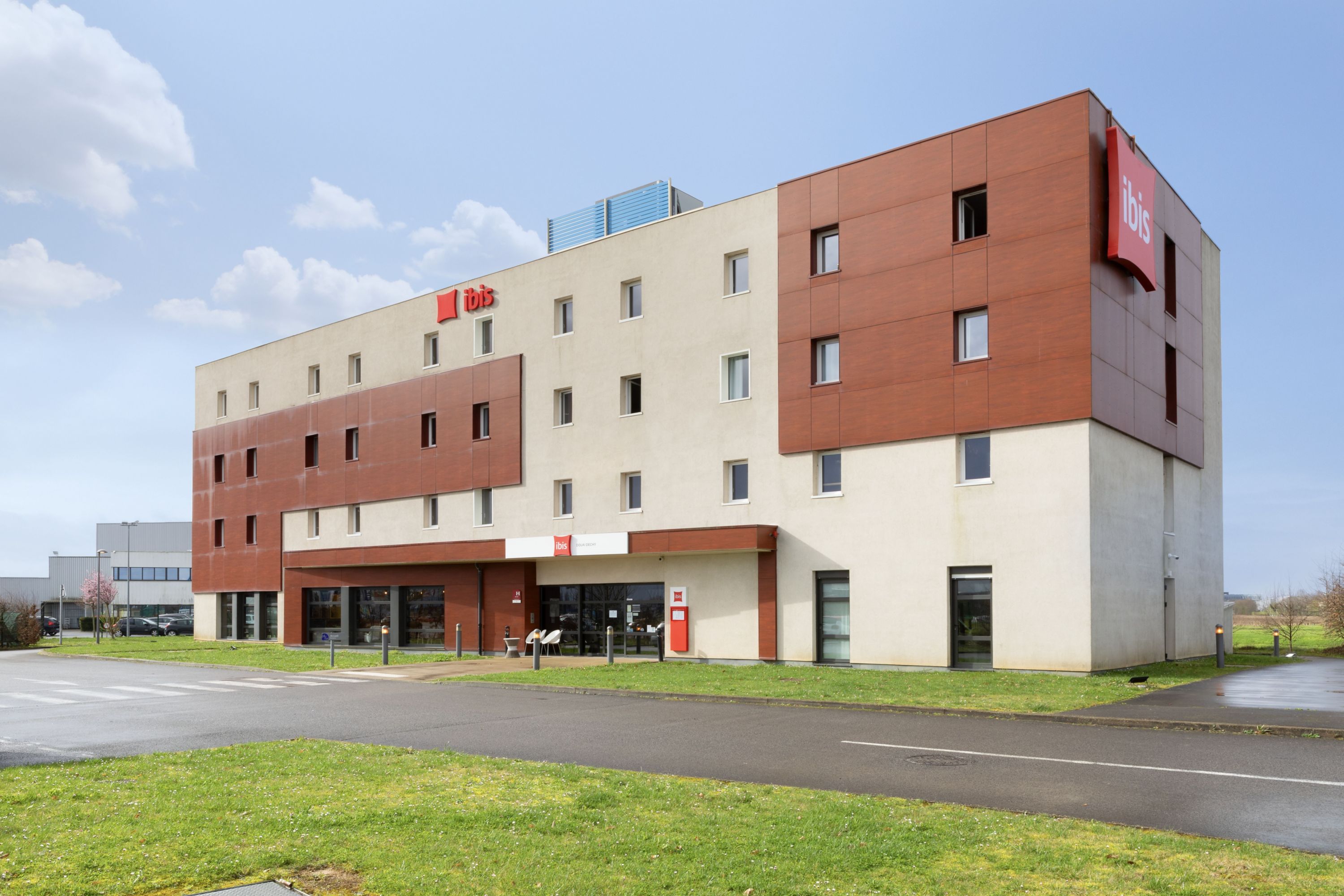 Ibis Douai Dechy - France