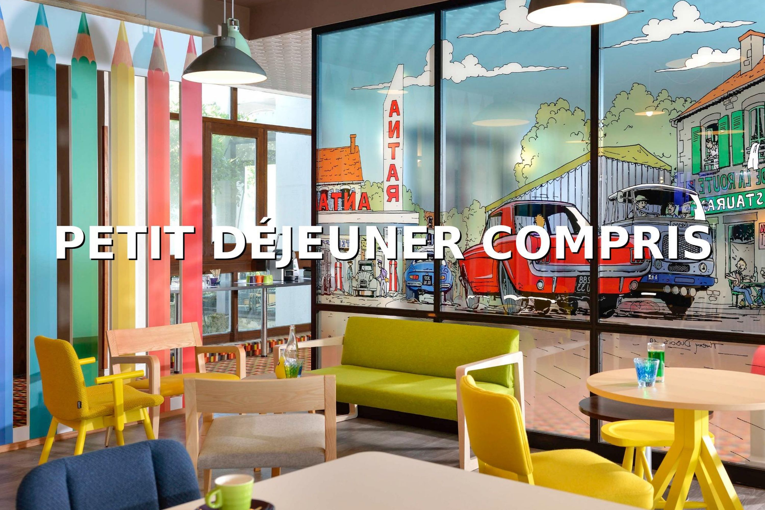 ibis Styles Angoulême Nord: Playful Breakfast Area