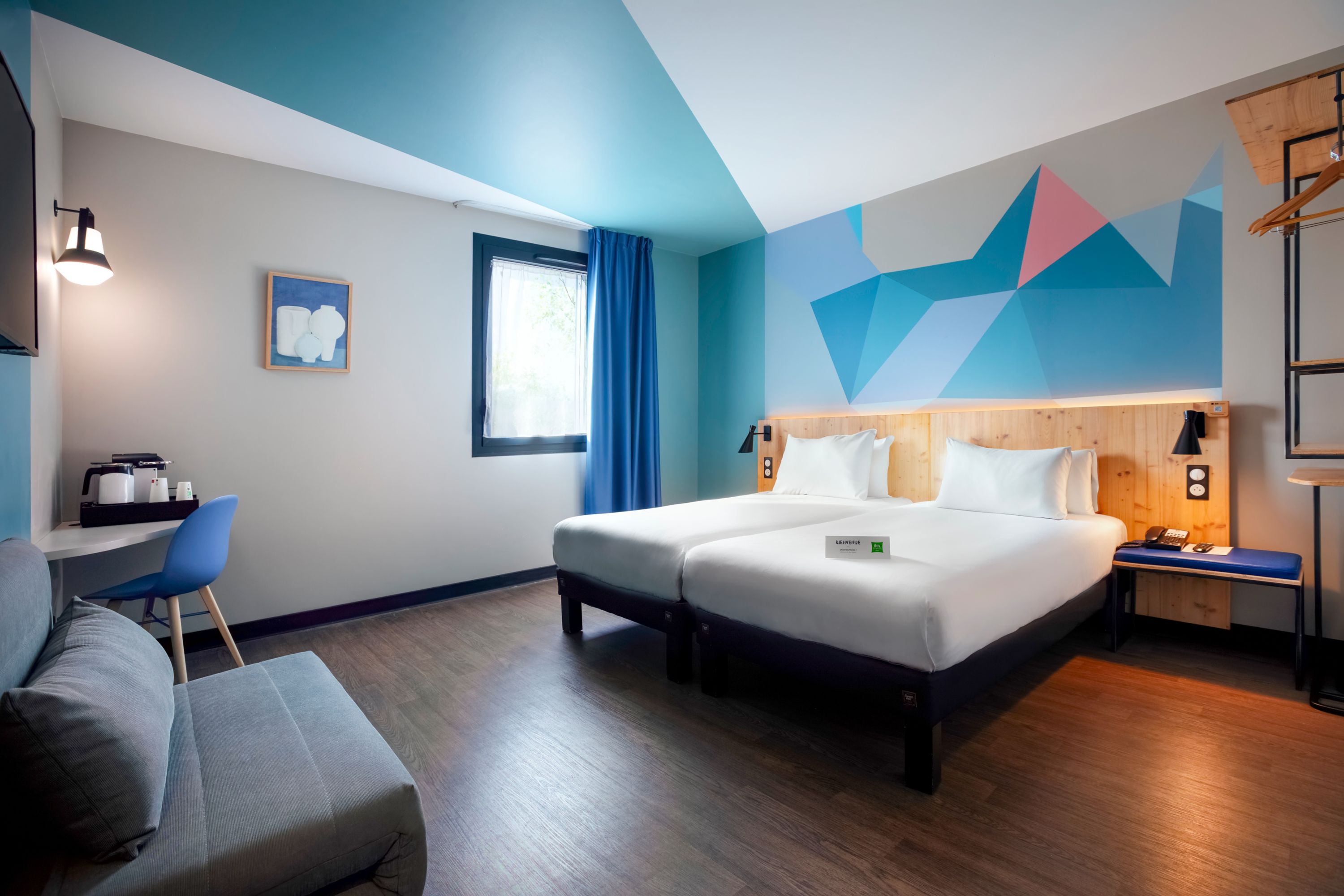 ibis Styles Évry Lisses - France