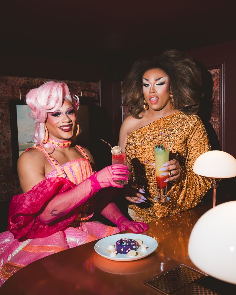 women drinking wine 