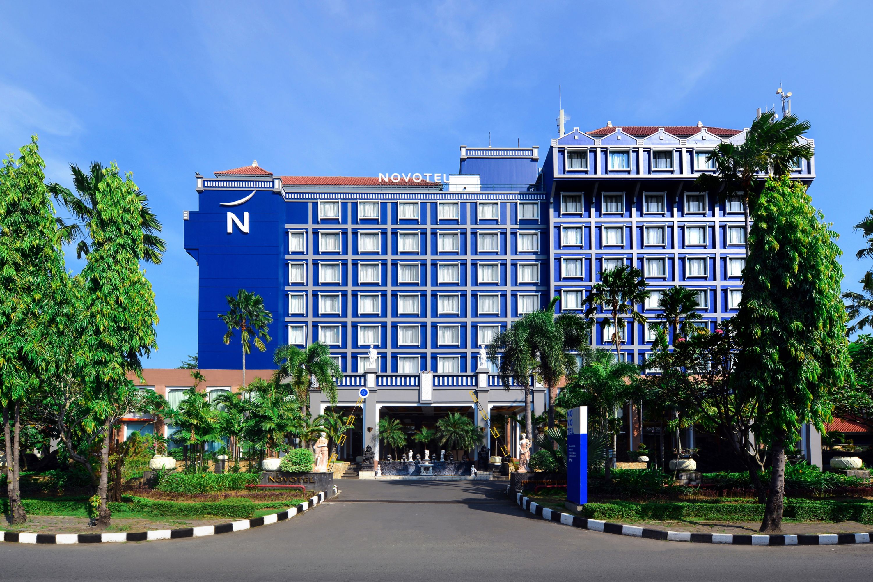 Novotel Solo - Indonesia: A Blue Oasis