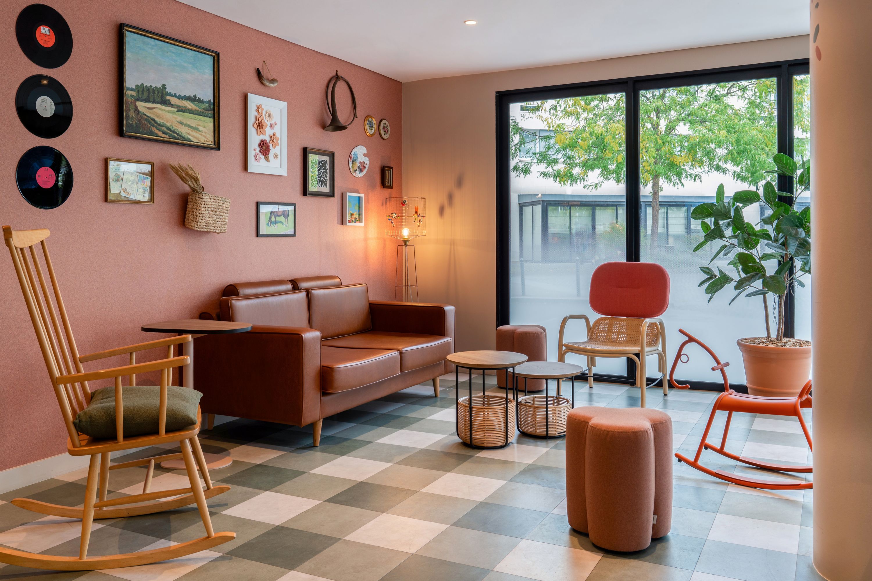 Cozy Retro Lounge in an Accor Hotel