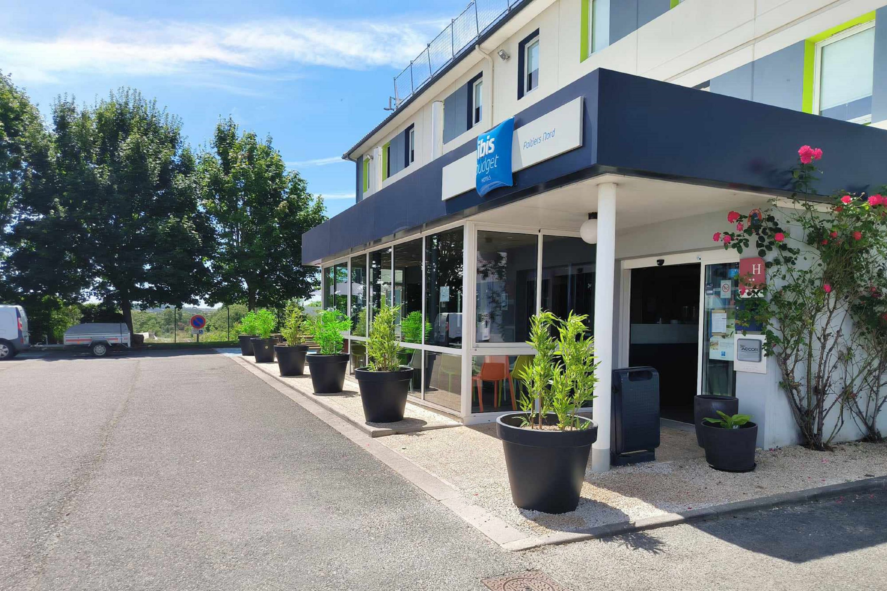 ibis budget Poitiers Nord Futuroscope Entrance
