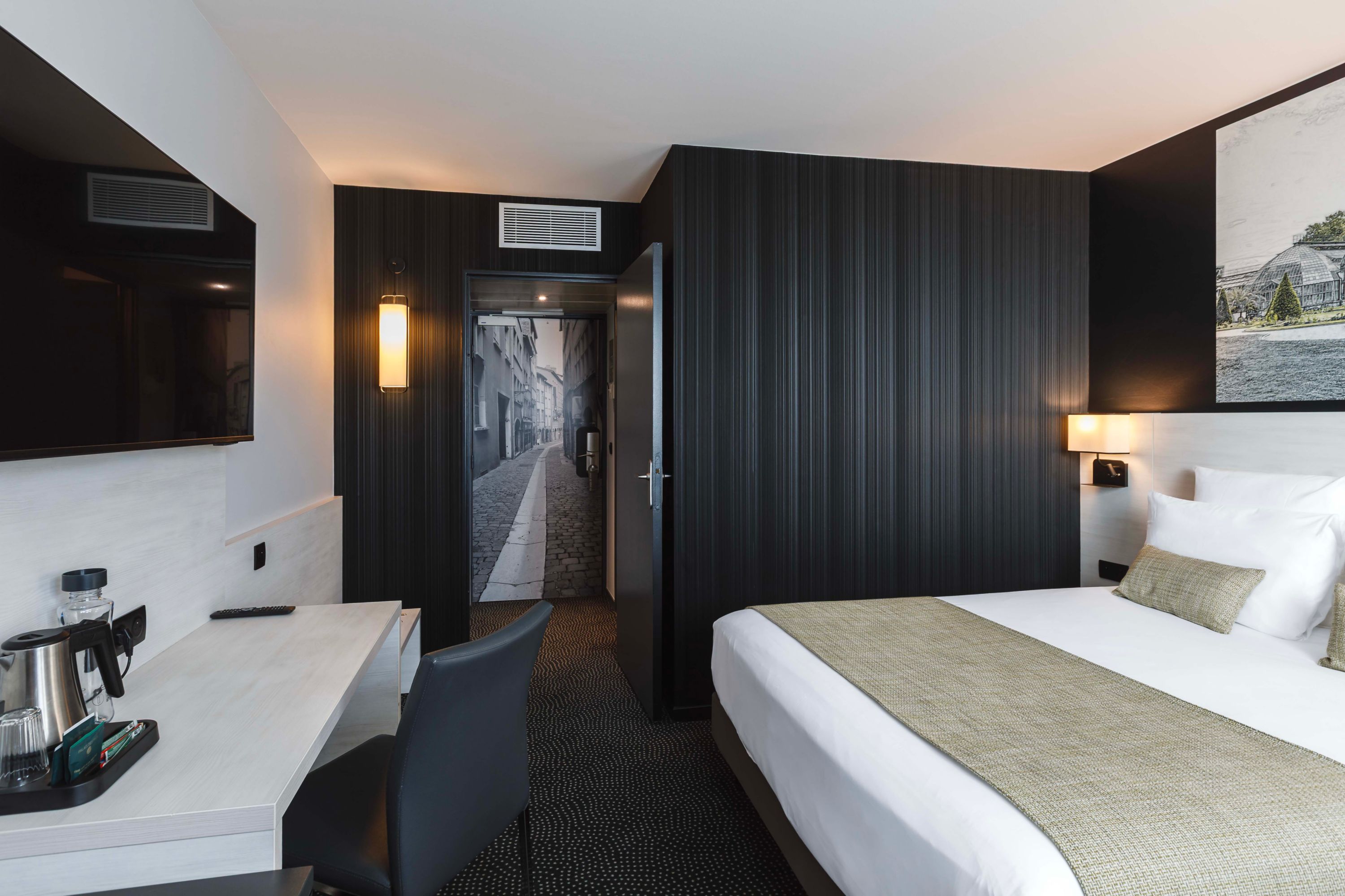 Mercure Lyon Centre Charpennes Parc de la Tête d'Or - France