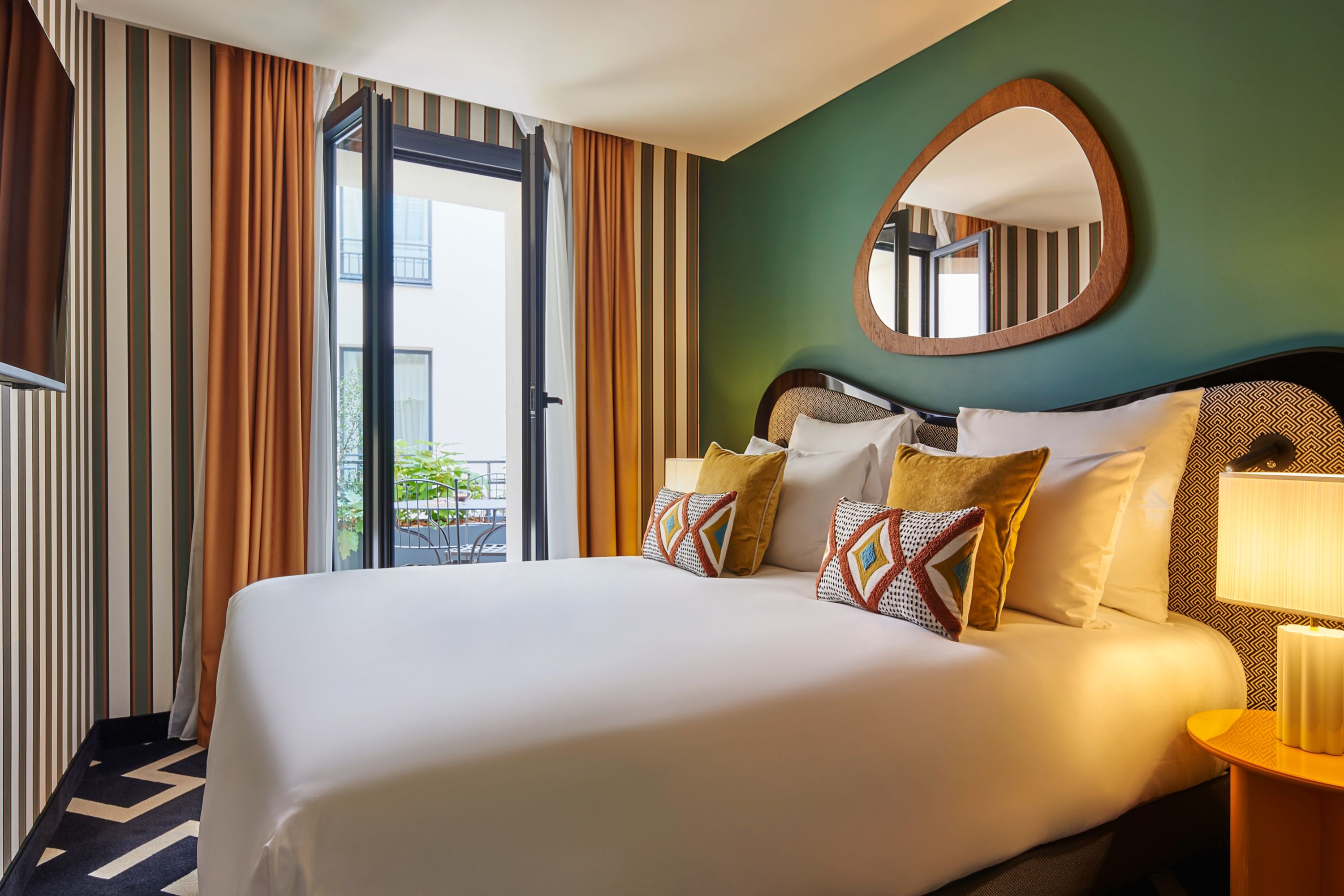 Mercure Paris Butte Montmartre Basilique - France