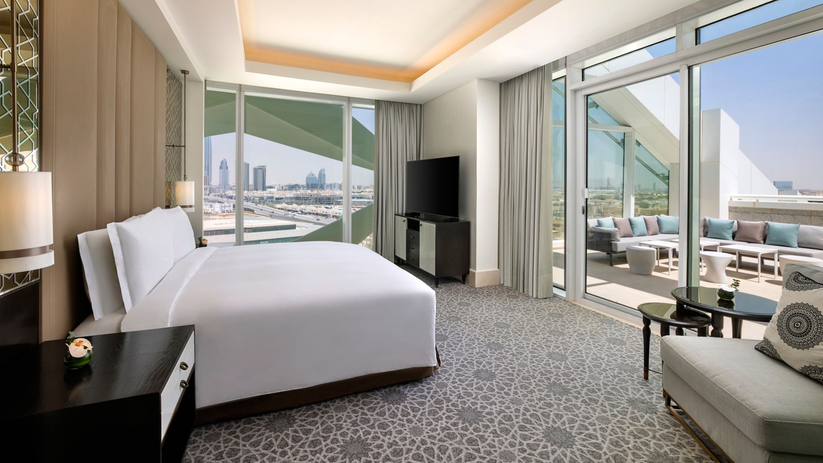 Luxury Hotel Room with City View