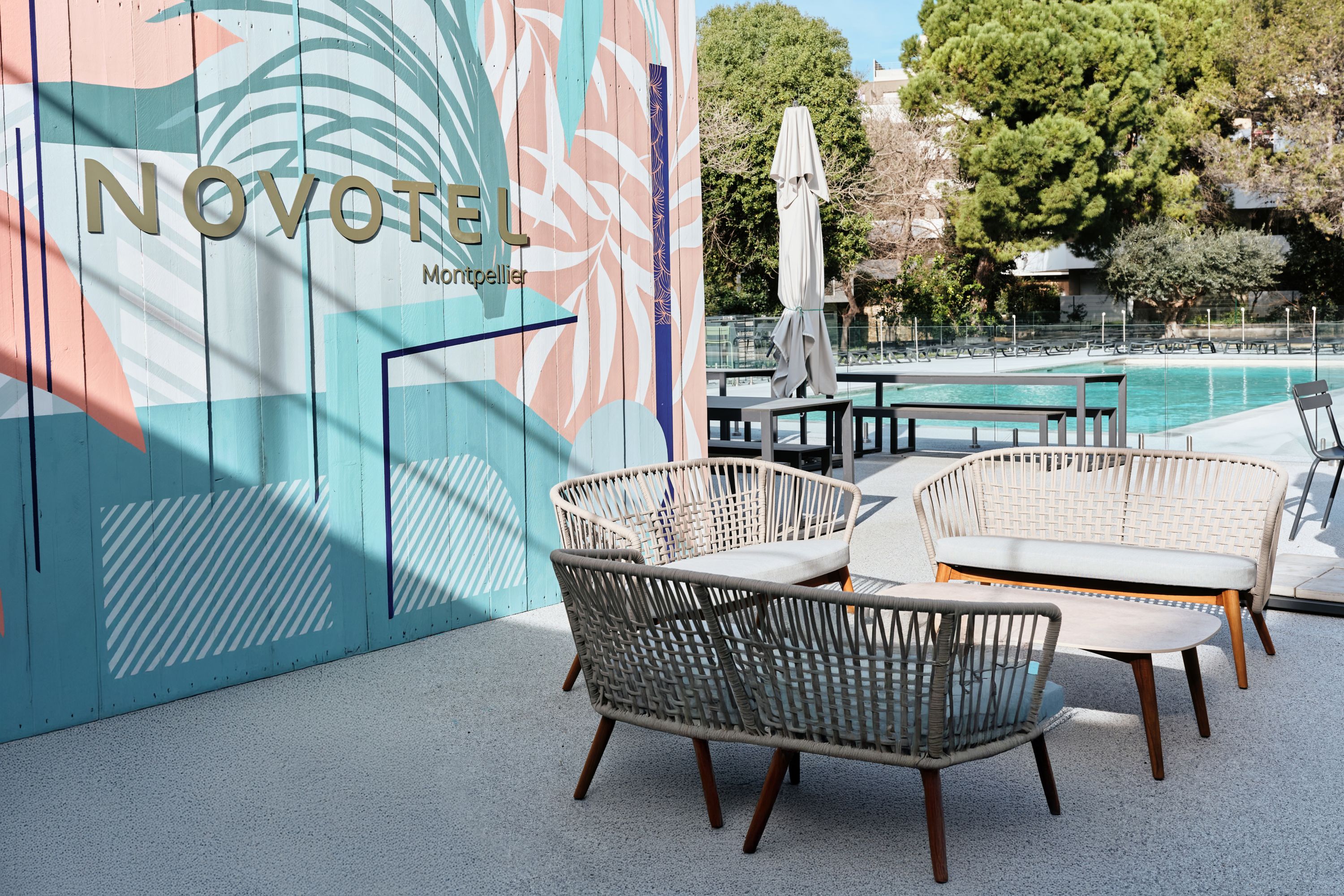 Novotel Montpellier - Poolside Relaxation