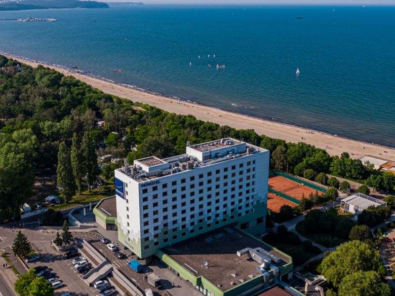 Novotel Hotel: Beachfront Getaway