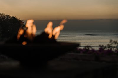 Experience an unforgettable Jimbaran Bay sunset at Loloan Coastal Peruvian in Raffles Bali, where vibrant live percussion sets the rhythm for an enchanting evening. As the sun dips below the horizon, enjoy handcrafted sunset cocktails, authentic Peruvian-inspired cuisine, and breathtaking ocean views in one of Bali's most scenic beachfront restaurants.