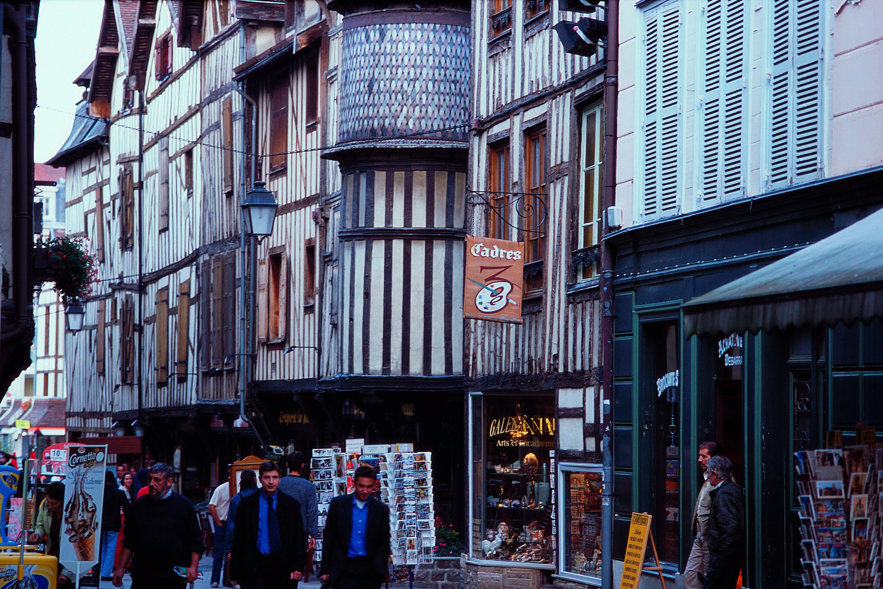 Destination Troyes - France