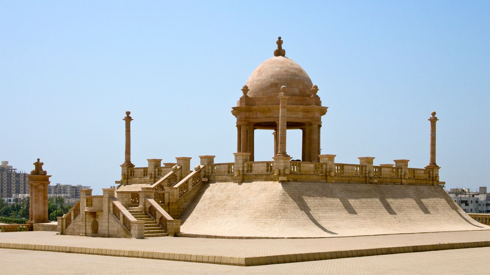 Destination Karachi - Pakistan