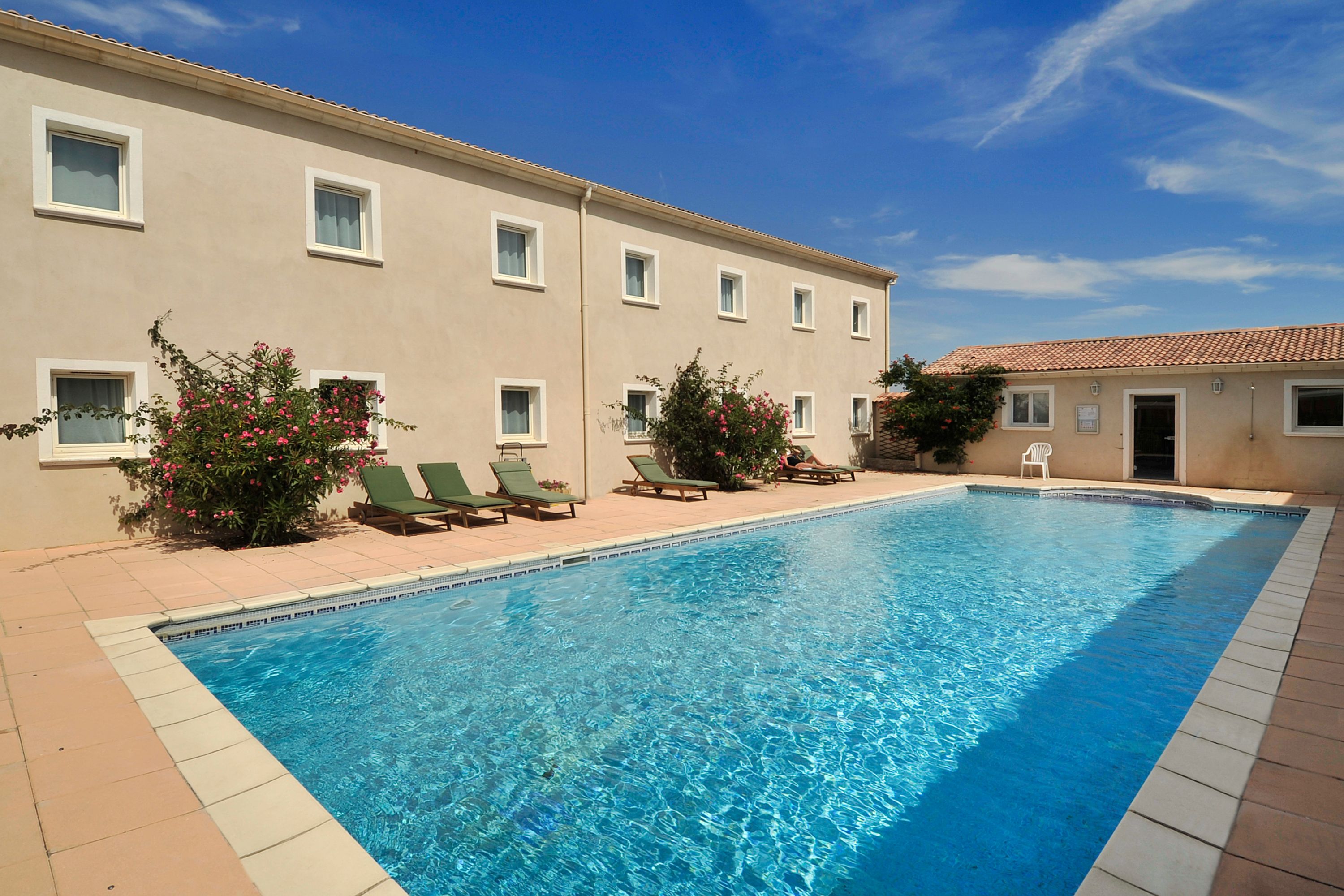 ibis Orange Sud - France