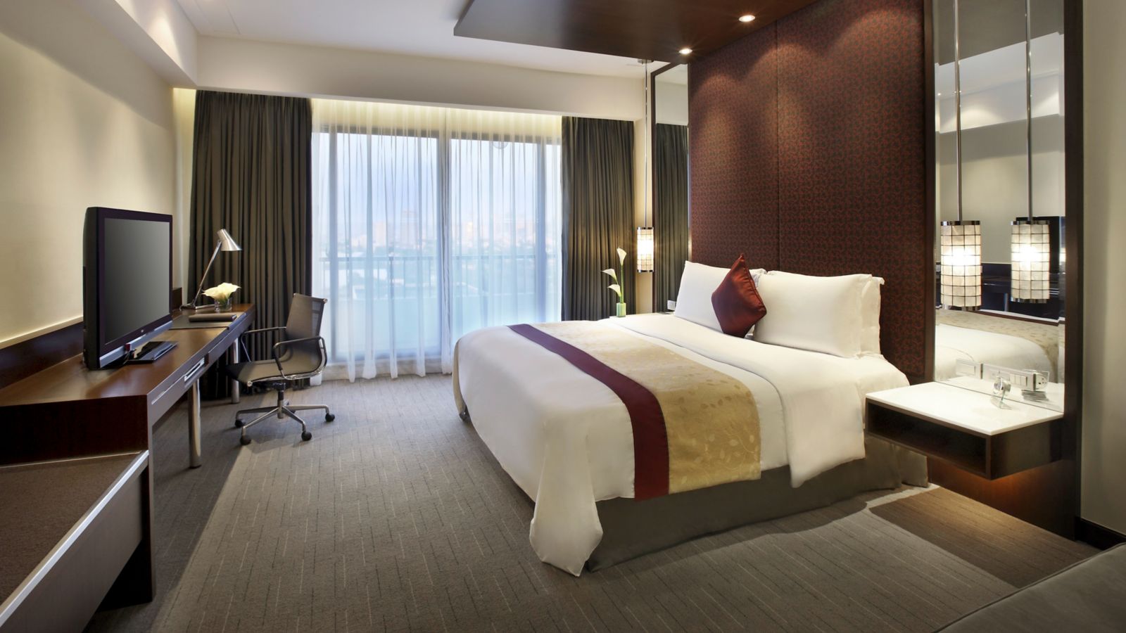 Sofitel Philippine Plaza Manila - Philippines