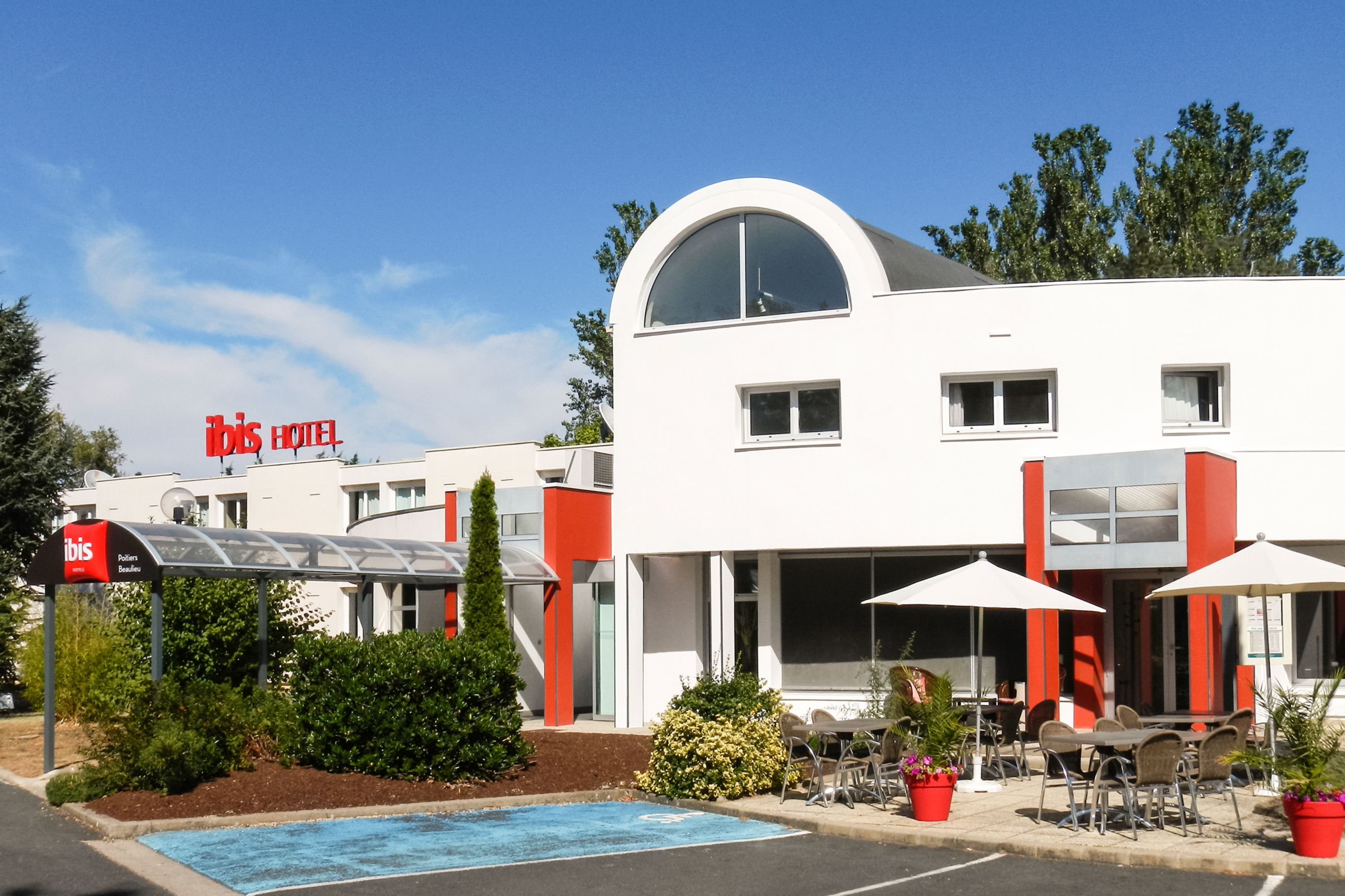 ibis Poitiers Beaulieu - France