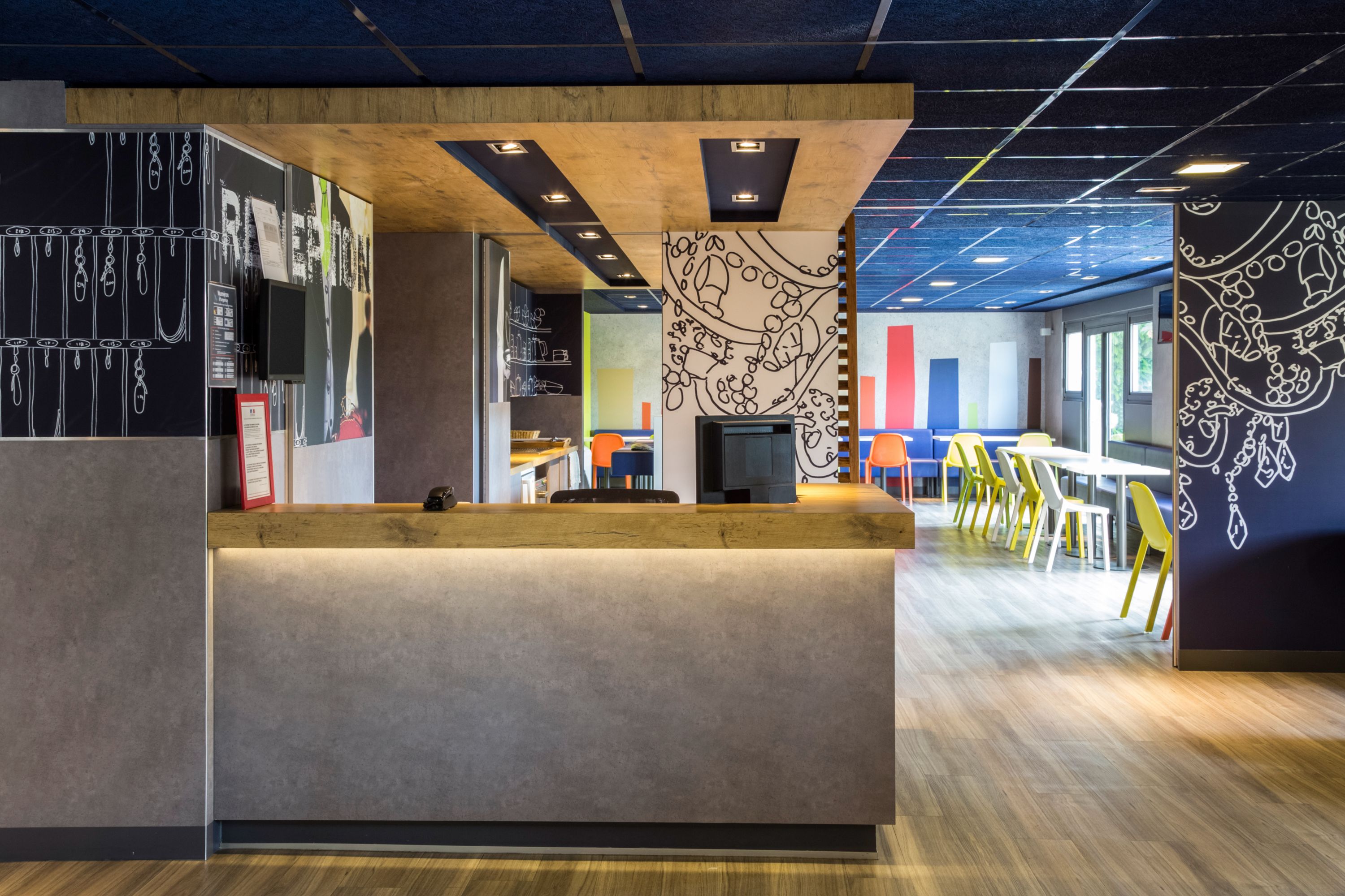 ibis budget Versailles Château Saint Cyr - France