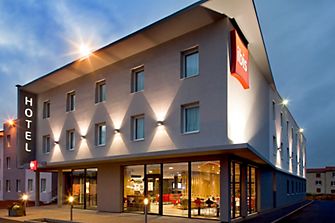 ibis Clermont Ferrand Nord Riom - France
