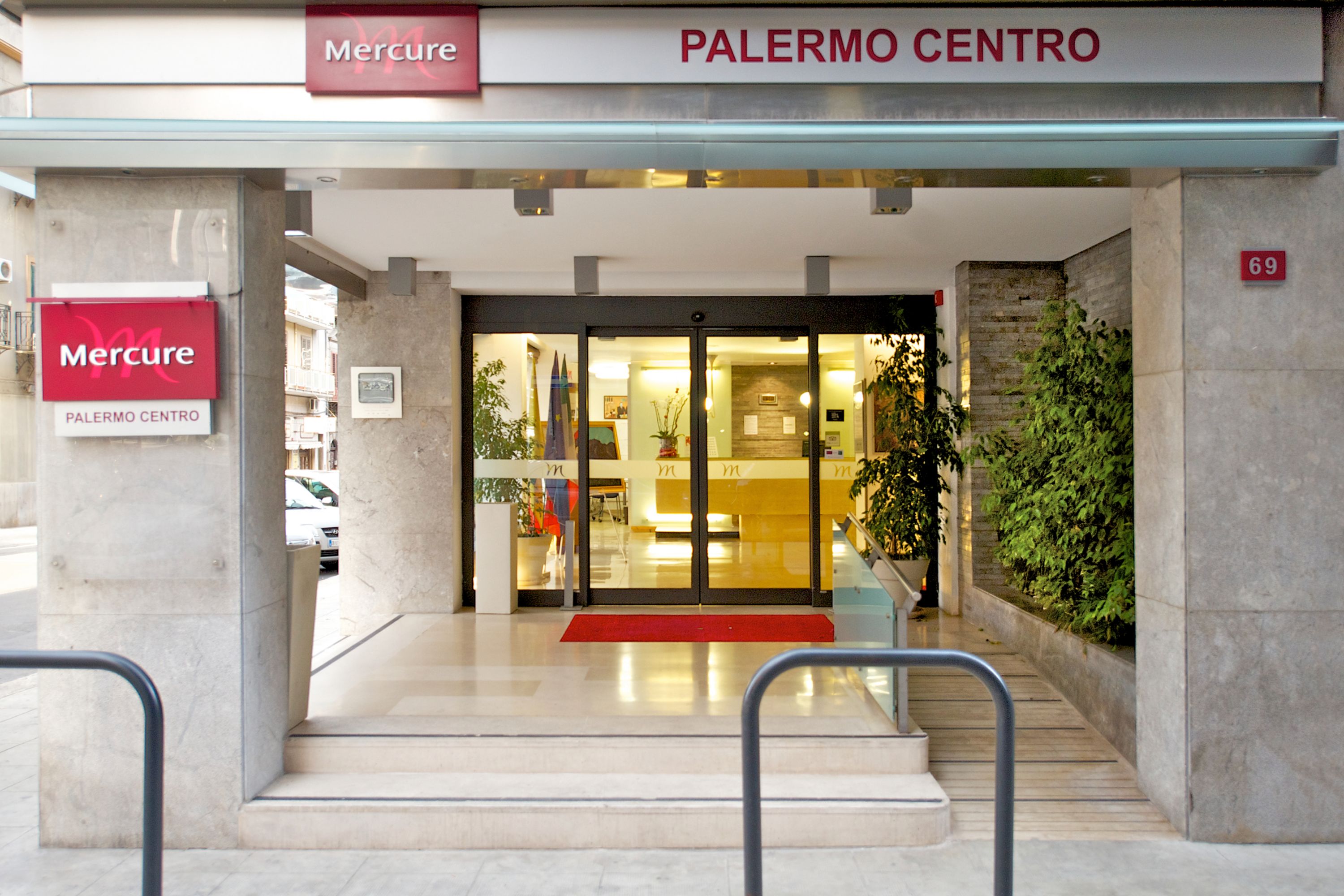 Mercure Palermo Centro - Italy