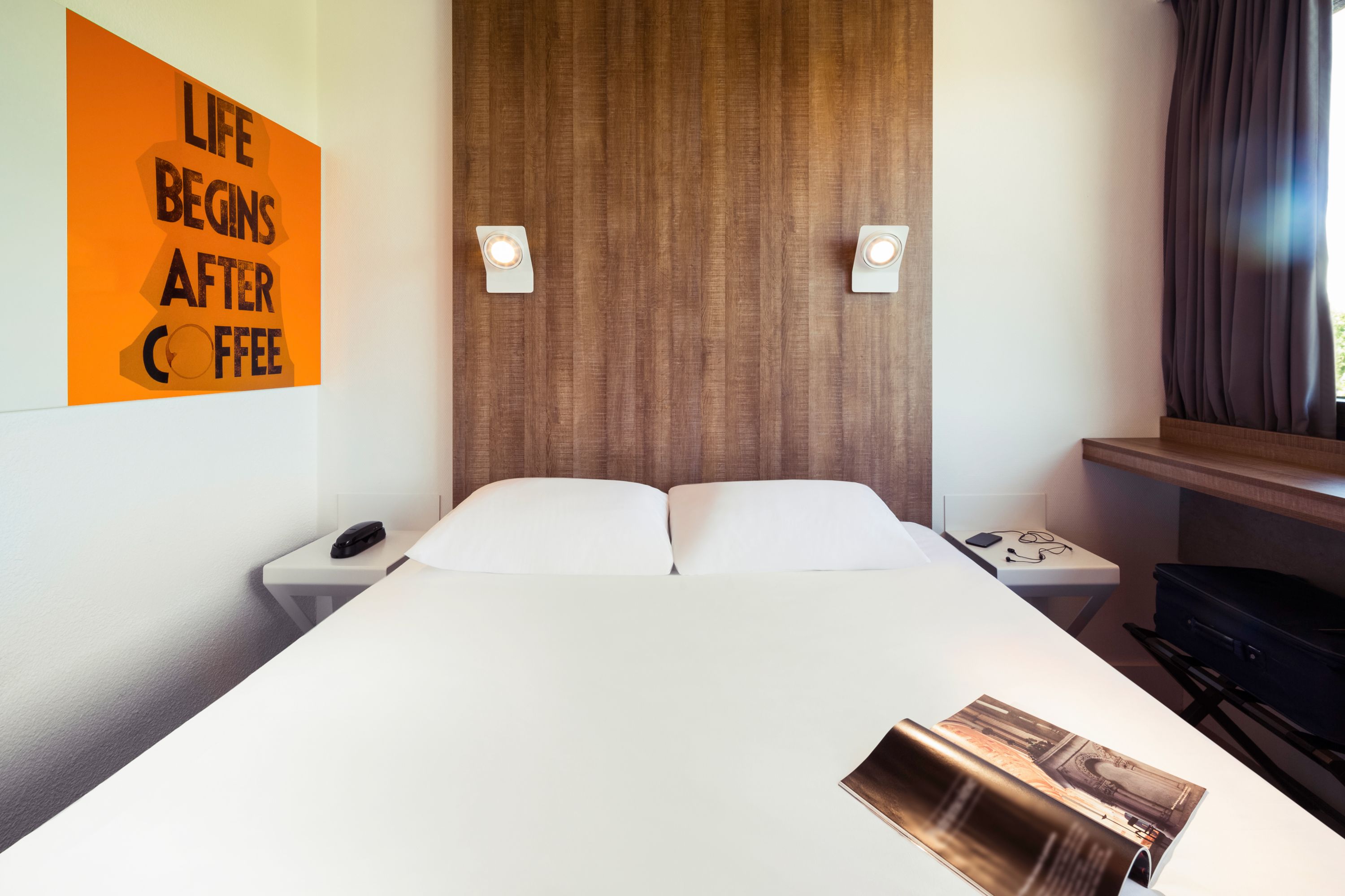 ibis Styles Niort Poitou Charentes - France