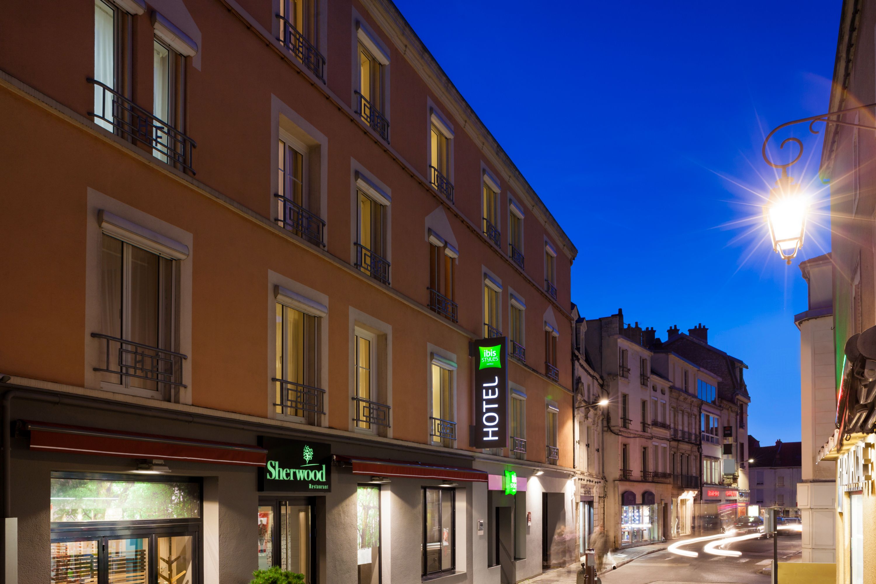 ibis Styles Chaumont Centre Gare - France
