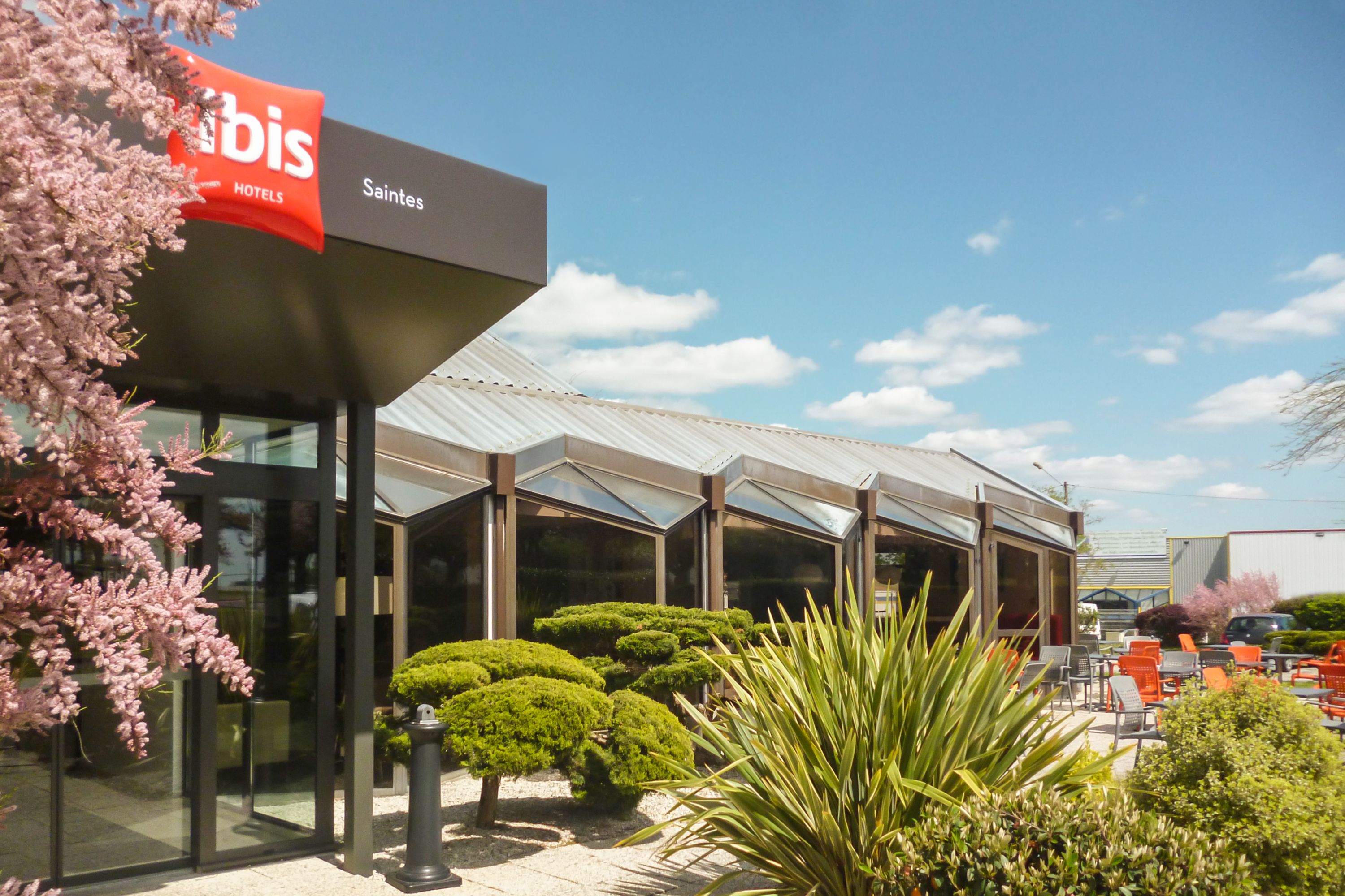 ibis Saintes - France