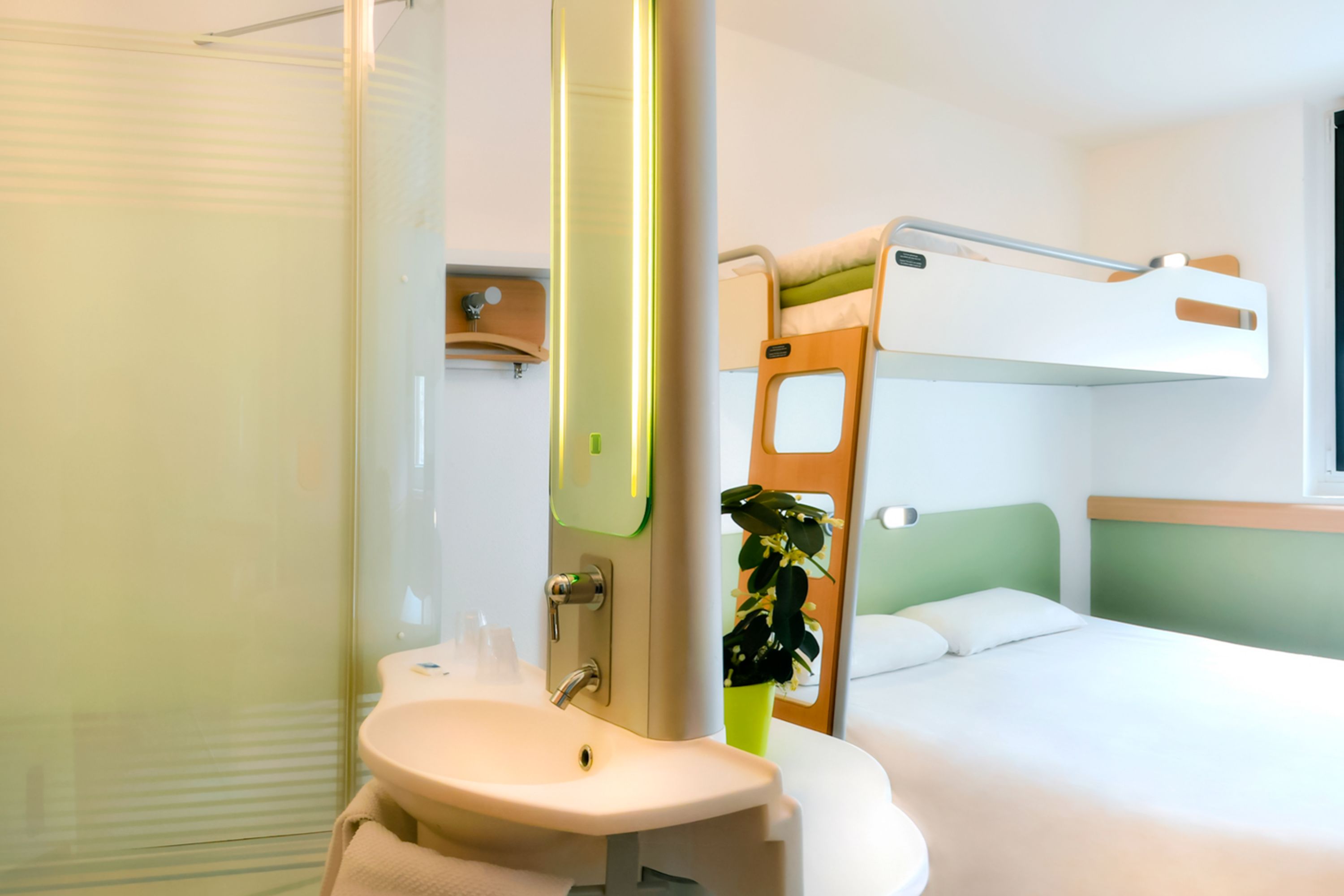 ibis budget Saint-Quentin Centre Gare - France