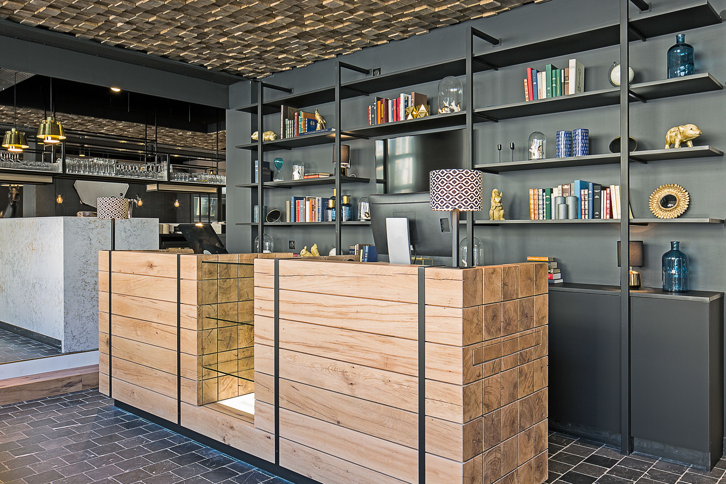 IBIS STYLES Laval Centre Gare