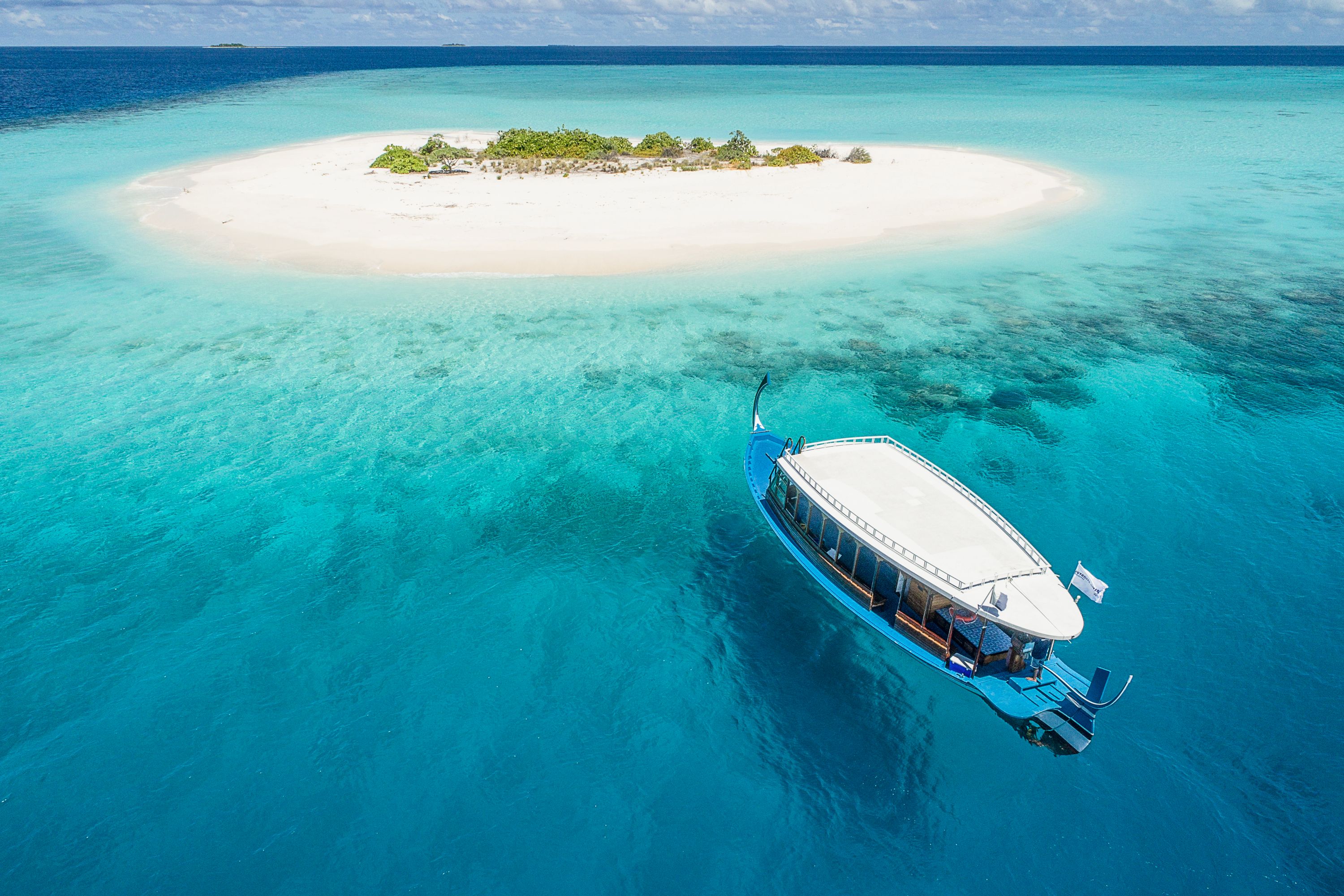 Destination Kooddoo Island - Maldives