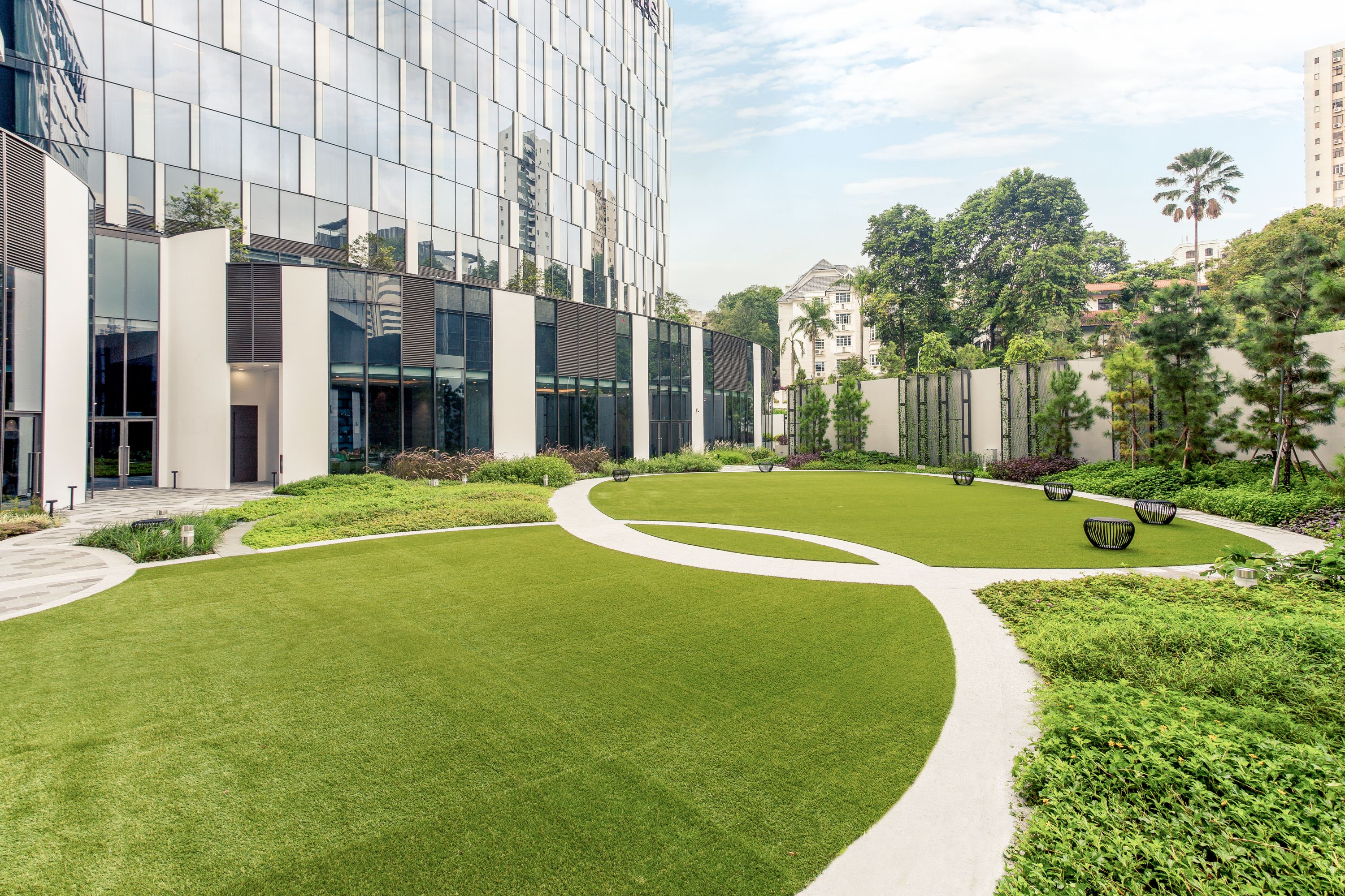 Mercure Singapore on Stevens