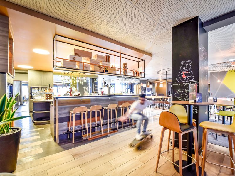 Novotel Bordeaux Lac - France