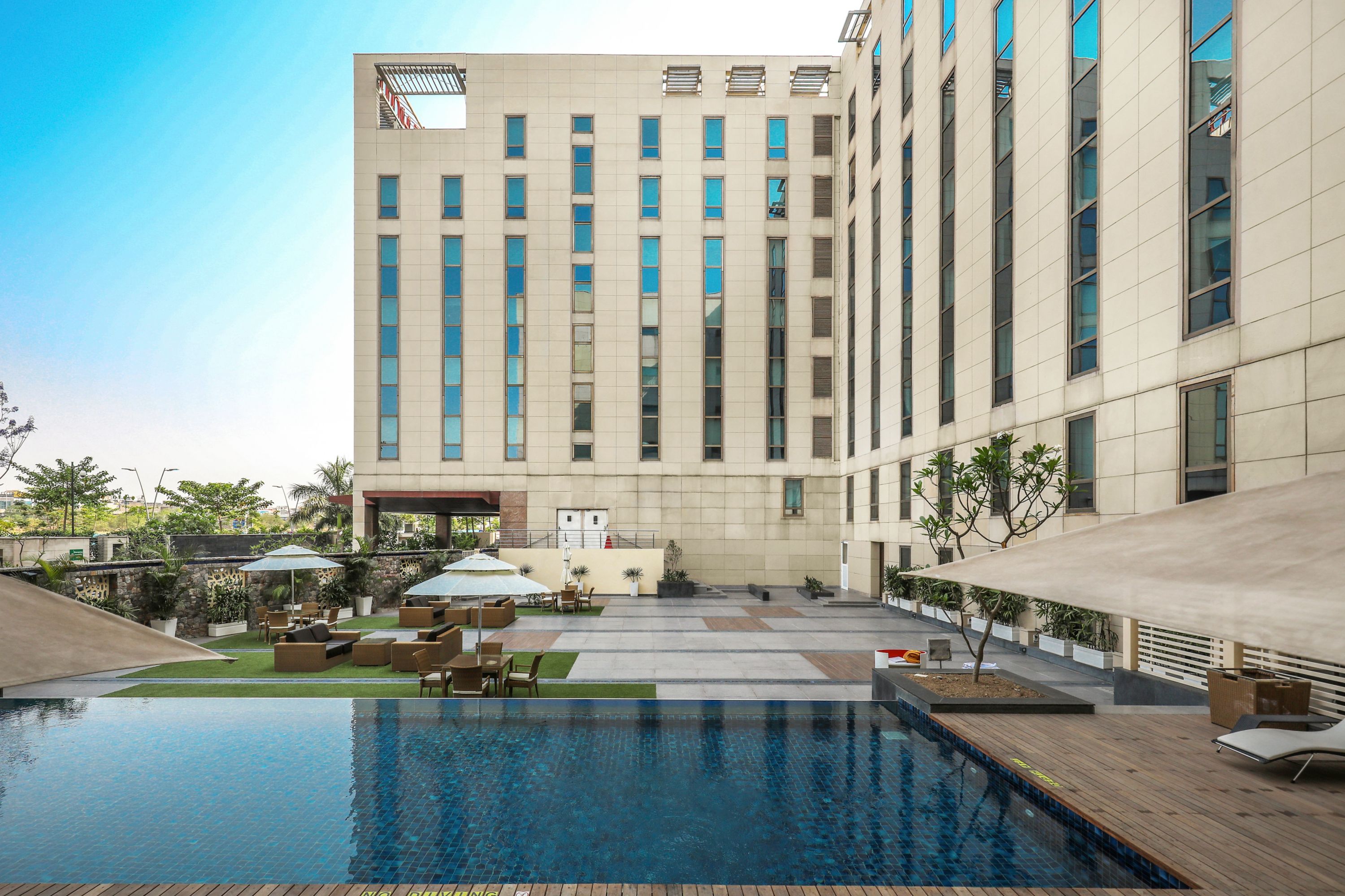 ibis New Delhi Aerocity