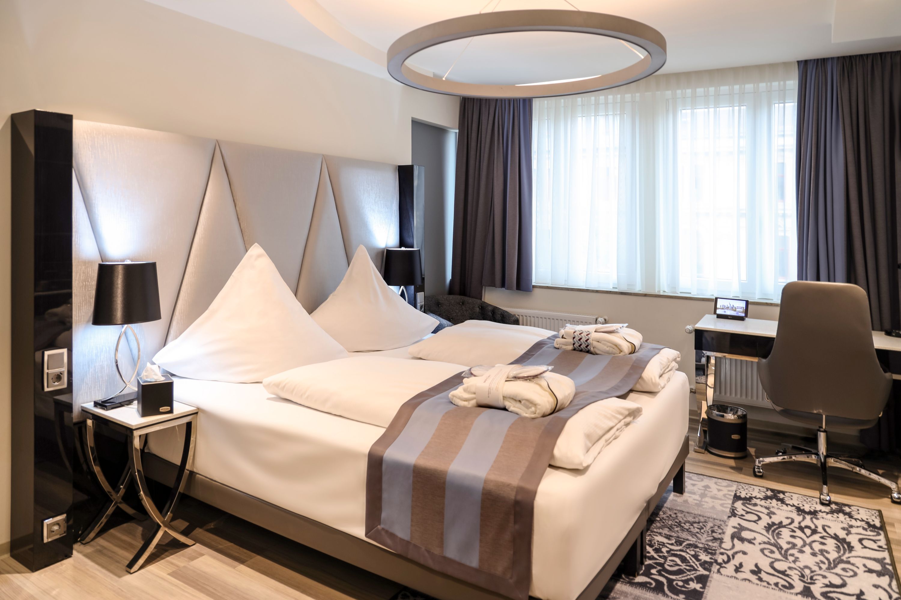 Mercure Hotel Kaiserhof Frankfurt City Center - Germany