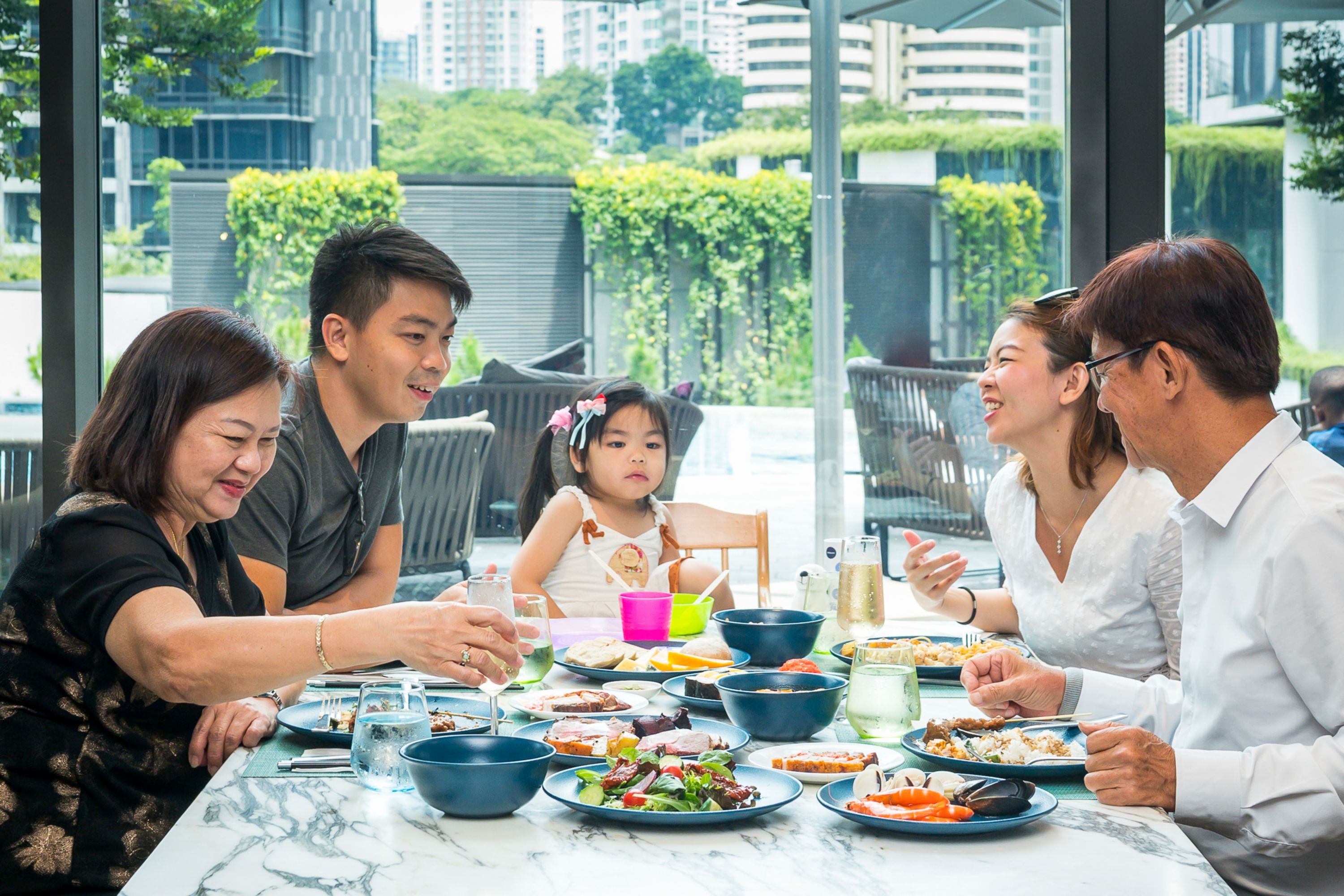 Family dining at Novotel Singapore on Stevens
