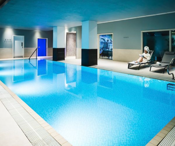 spa break reading centre