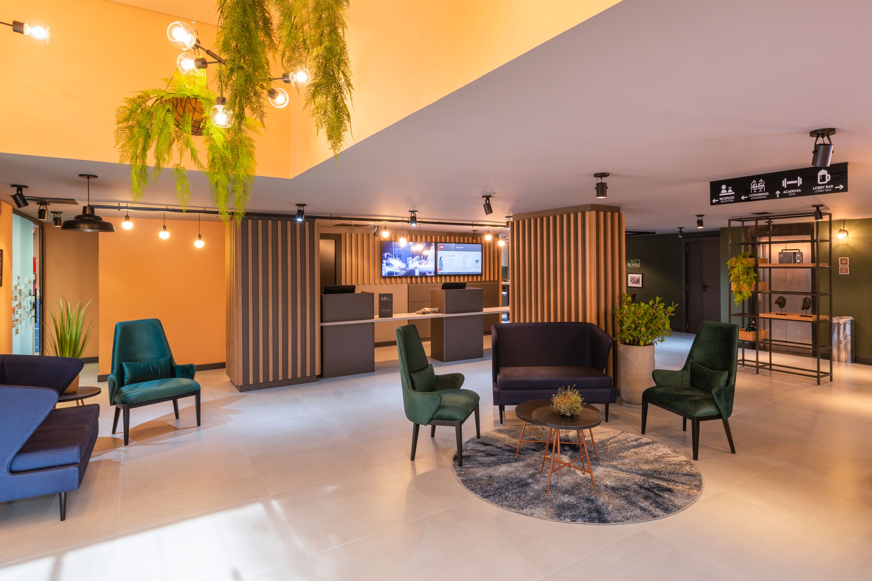 ibis Curitiba Batel - Brazil