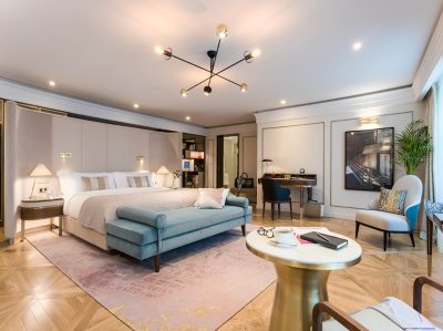 Une chambre au Raffles Europejski Hotel à Varsovie, en Pologne
