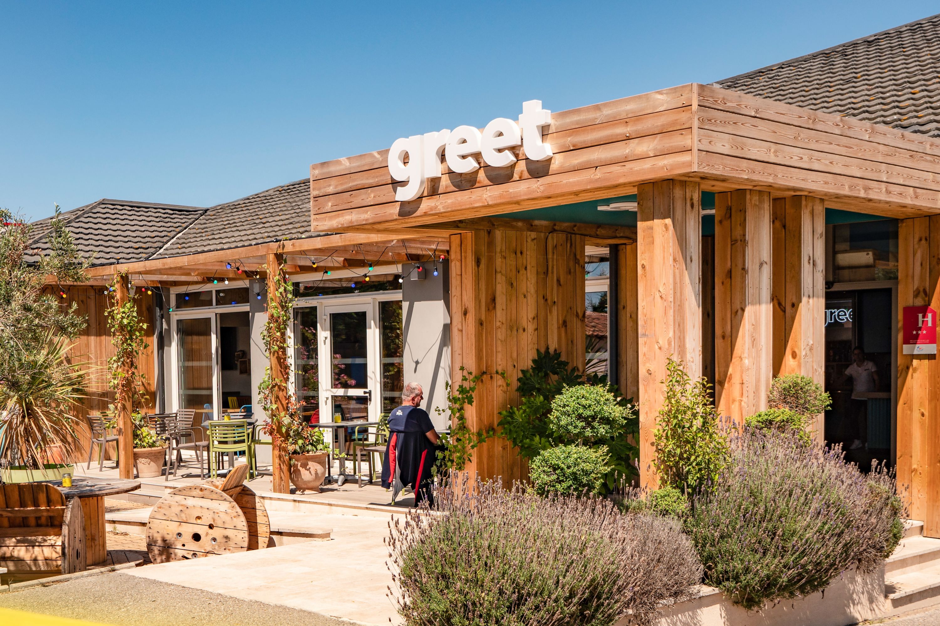 greet Marseille Provence Aéroport - Vitrolles - France