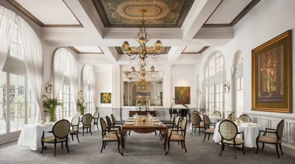 Raffles Hotel Le Royal Phnom Penh: Reserve una experiencia hotelera de ...