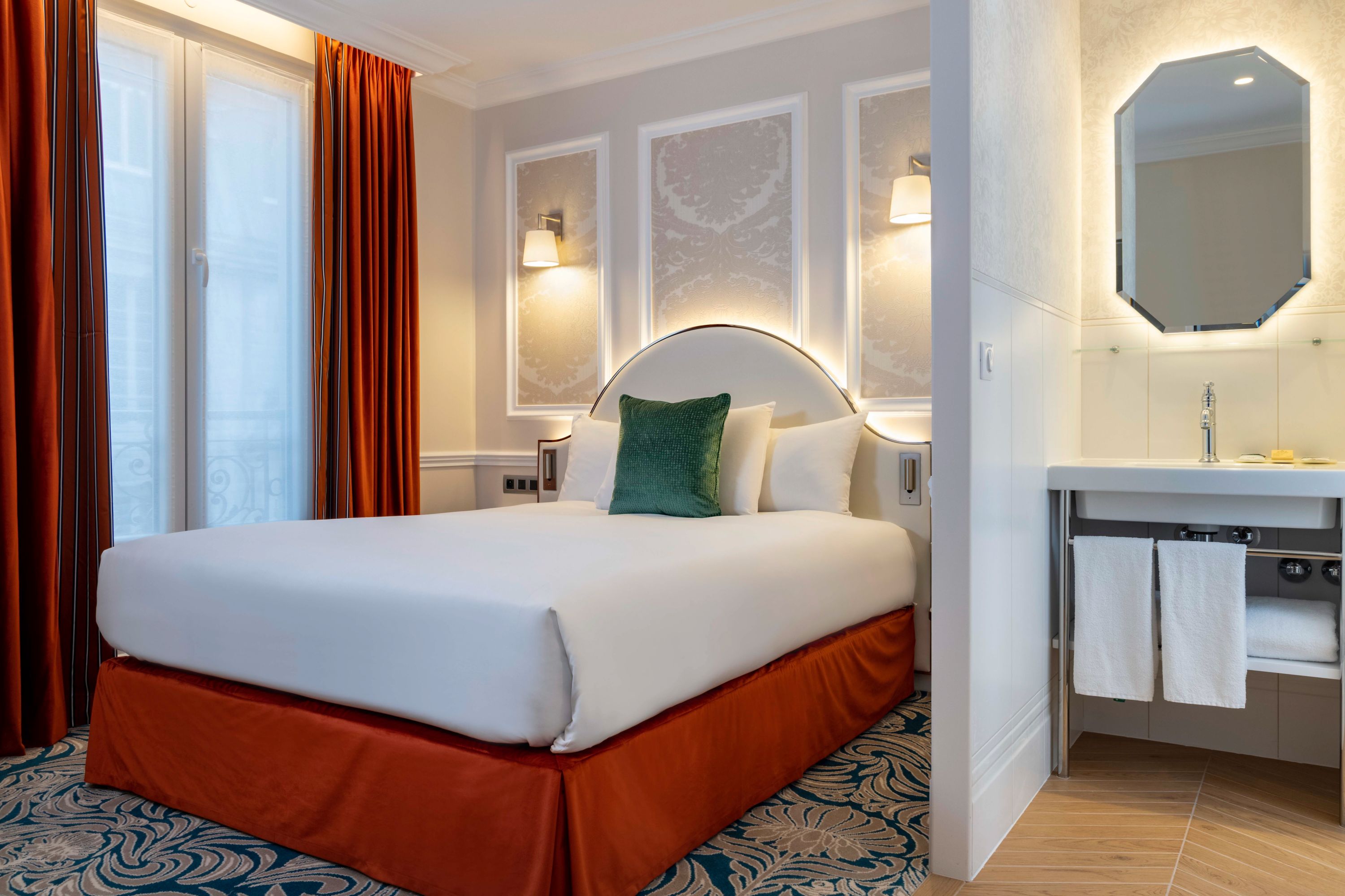 Mercure Paris La Sorbonne Saint Germain des Prés Hotel - France