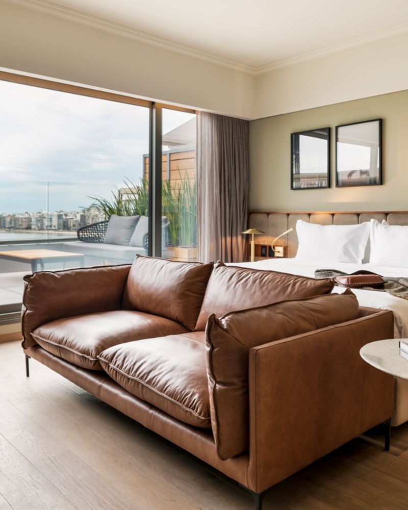 Suite Deluxe con 1 cama King Size con balcón, y Vista al Mar
